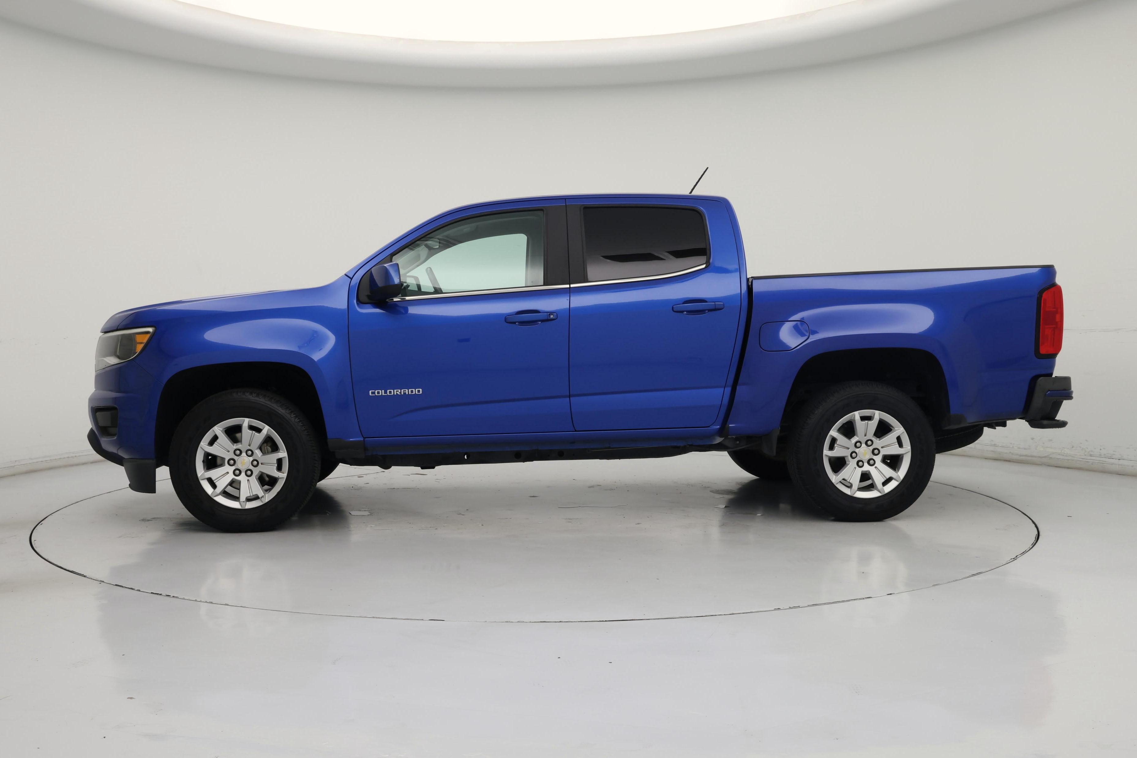 Thumbnail: 2019 Chevrolet Colorado - 3