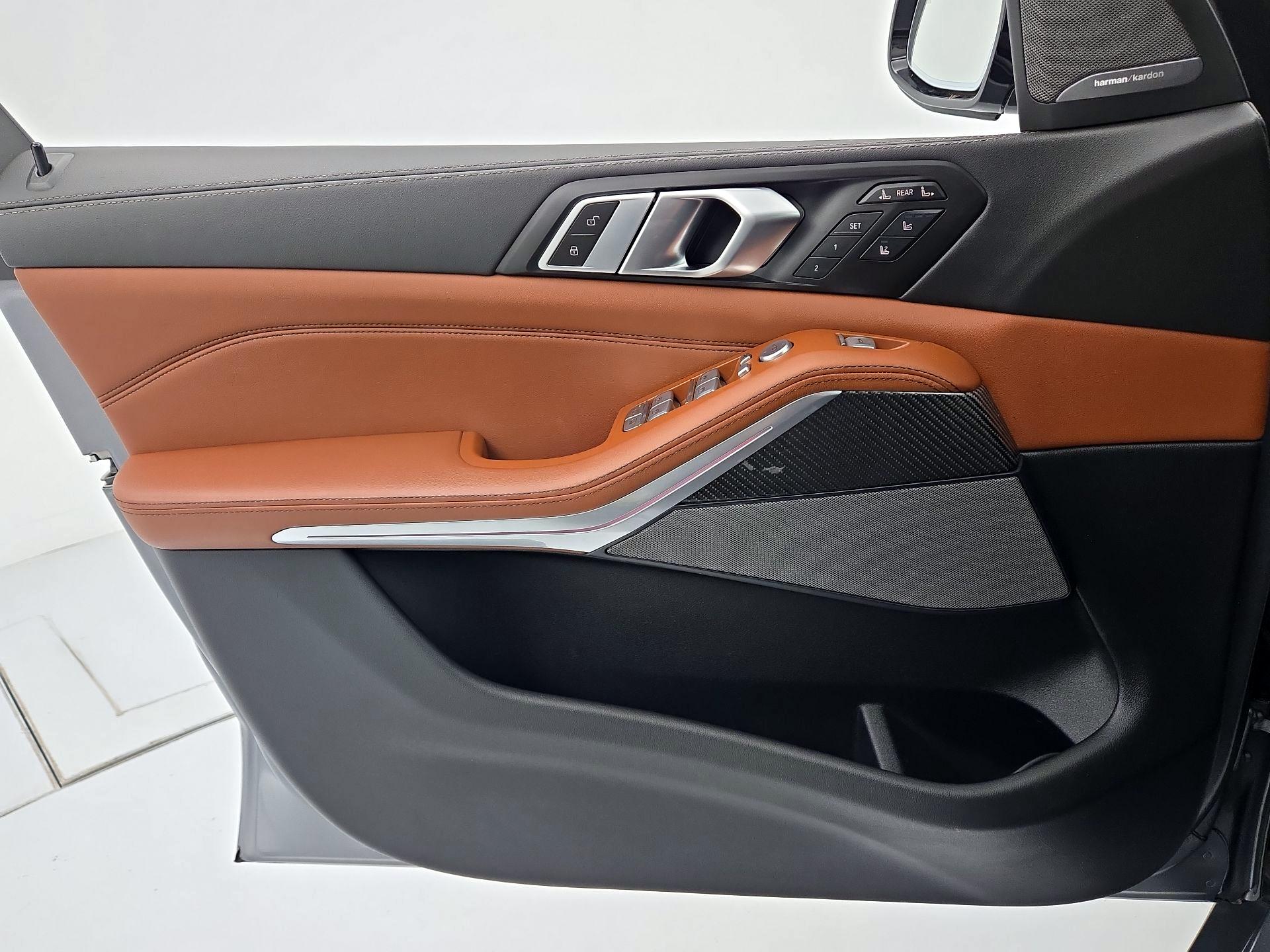 Thumbnail: 2024 BMW X7 - 12