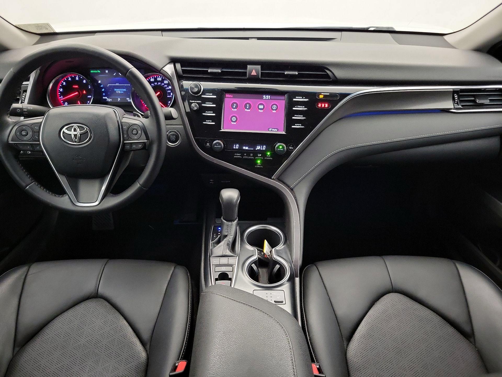 Thumbnail: 2018 Toyota Camry - 9