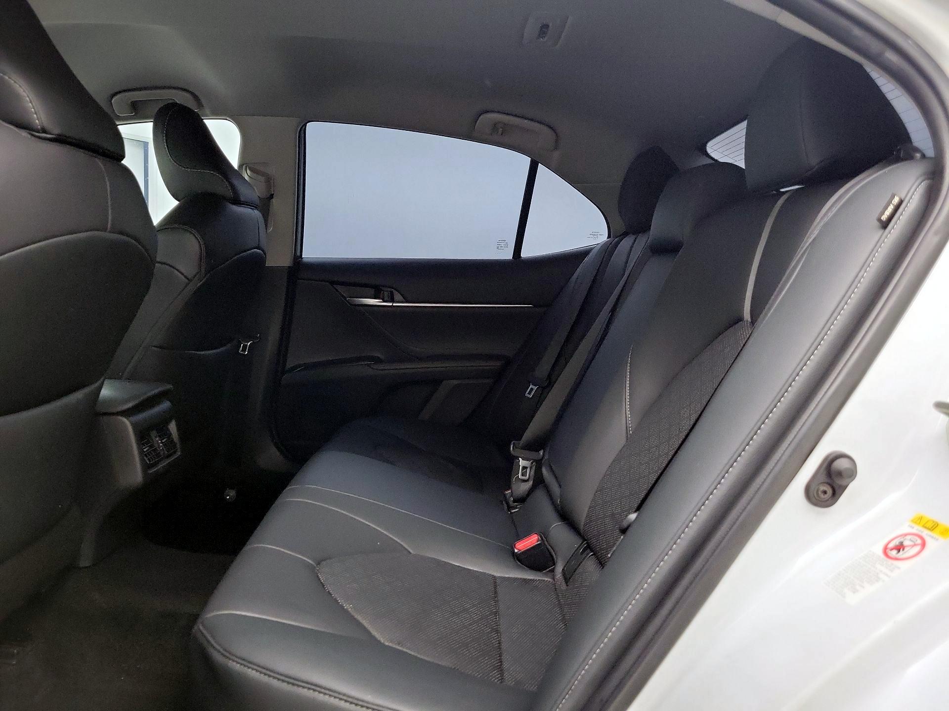 Thumbnail: 2018 Toyota Camry - 19