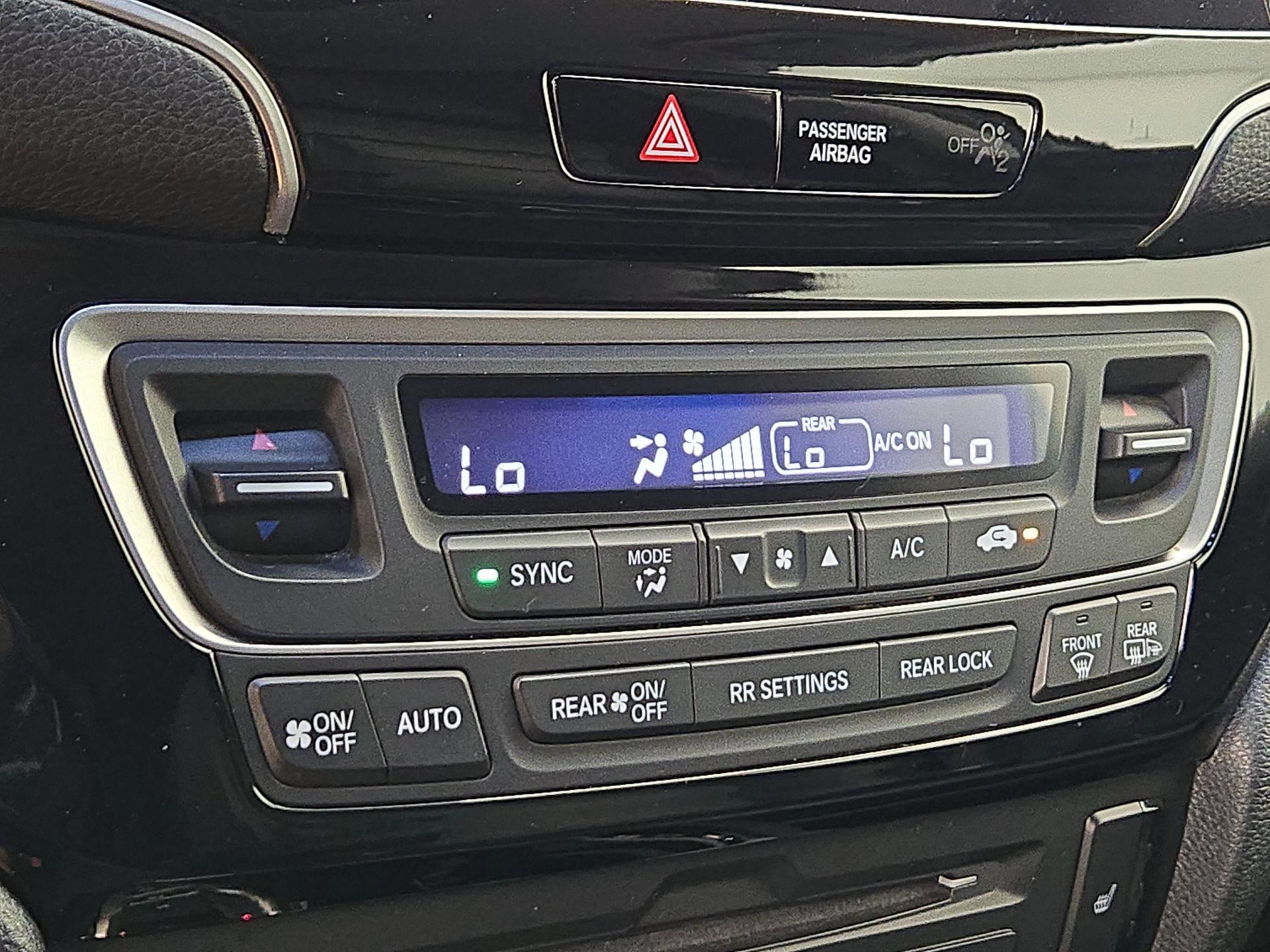 Thumbnail: 2021 Honda Pilot - 17