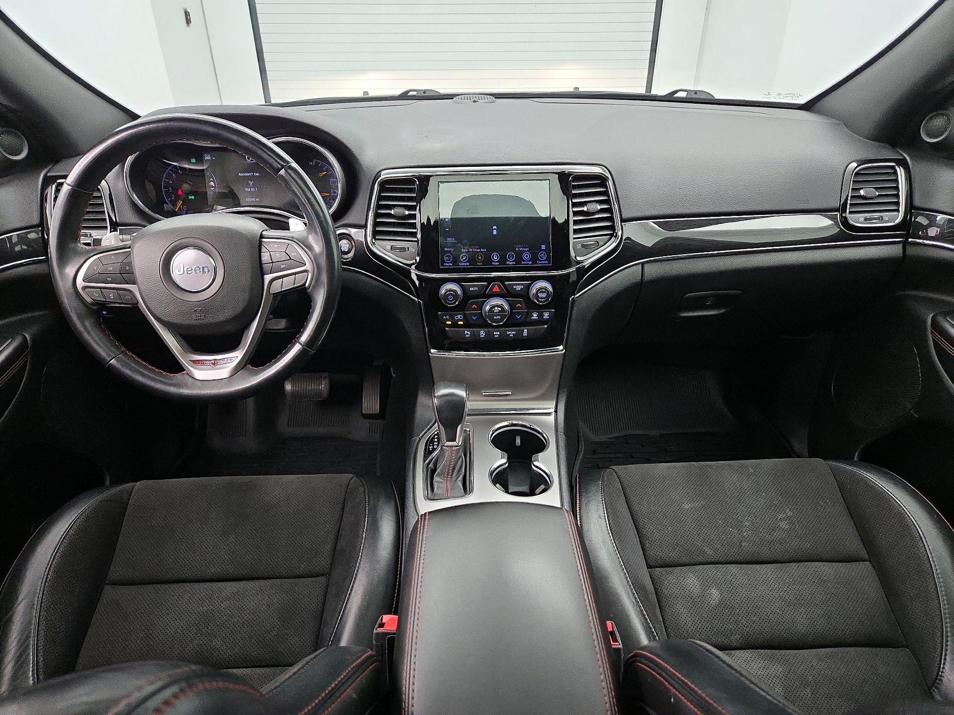 Thumbnail: 2020 Jeep Grand Cherokee - 9
