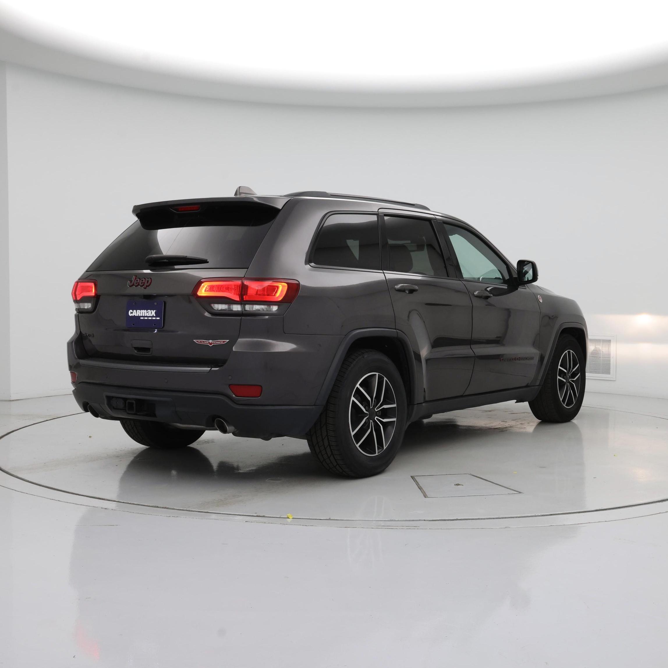 Thumbnail: 2020 Jeep Grand Cherokee - 8
