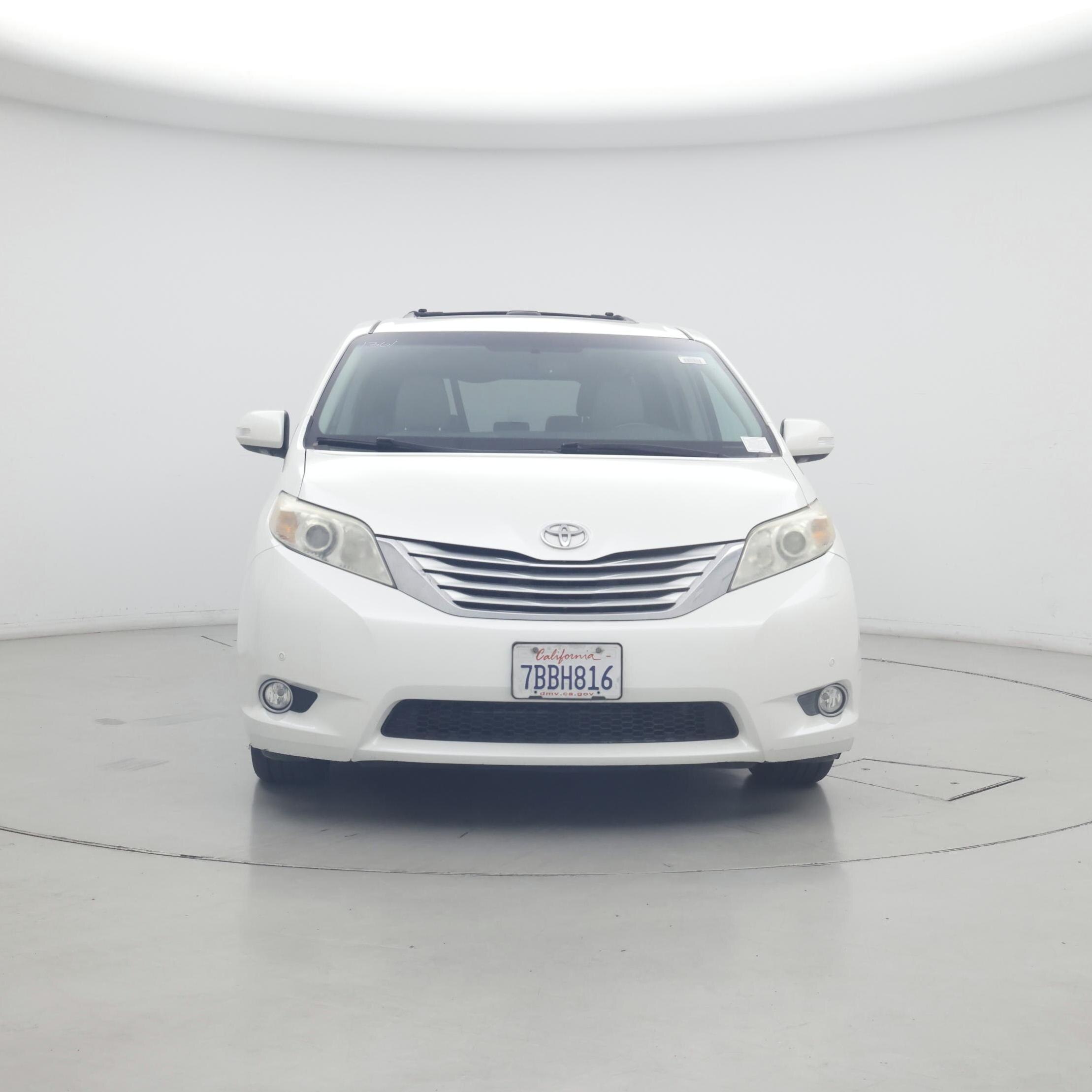 Thumbnail: 2013 Toyota Sienna - 5