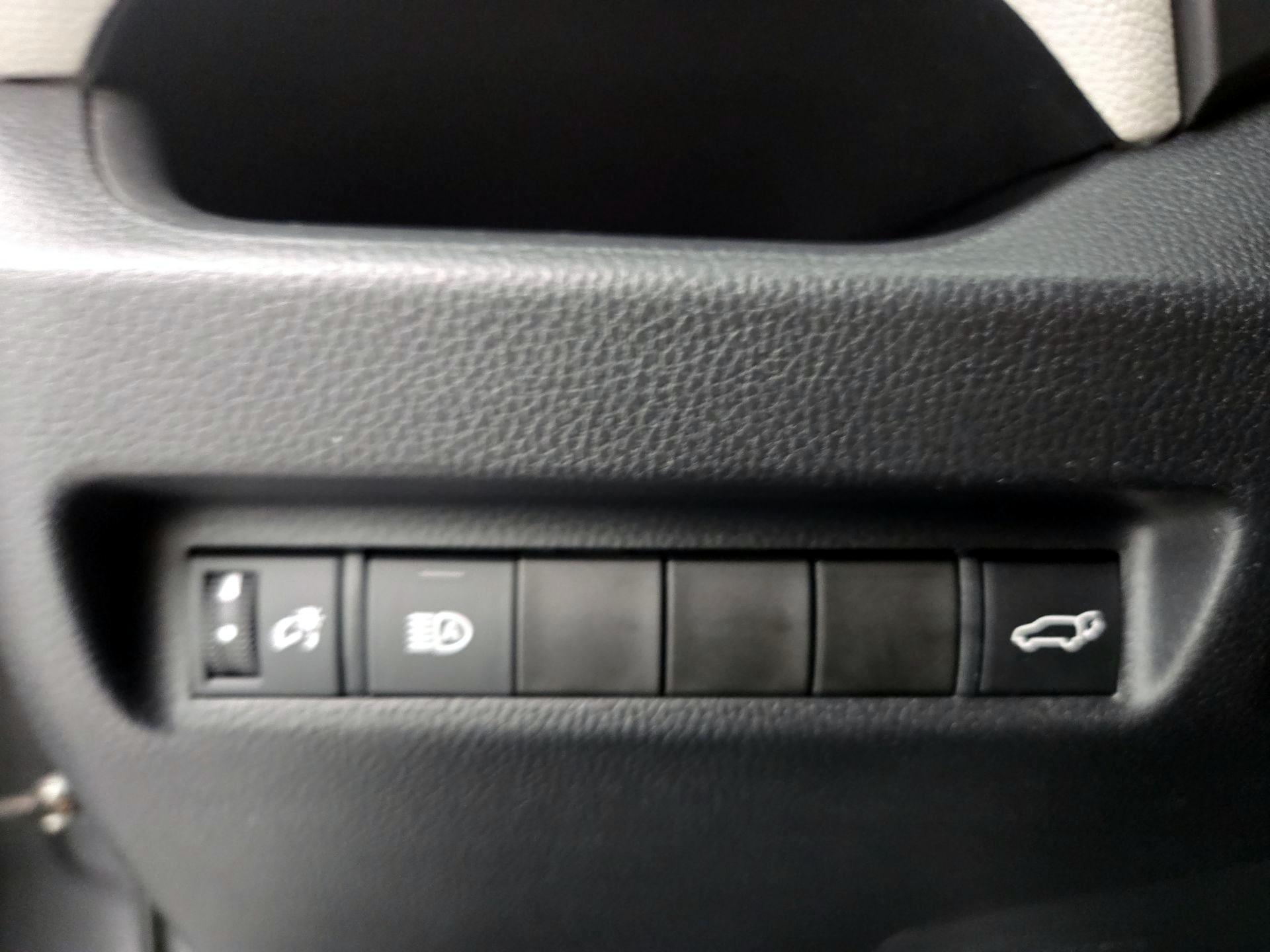 Thumbnail: 2022 Toyota RAV4 - 13
