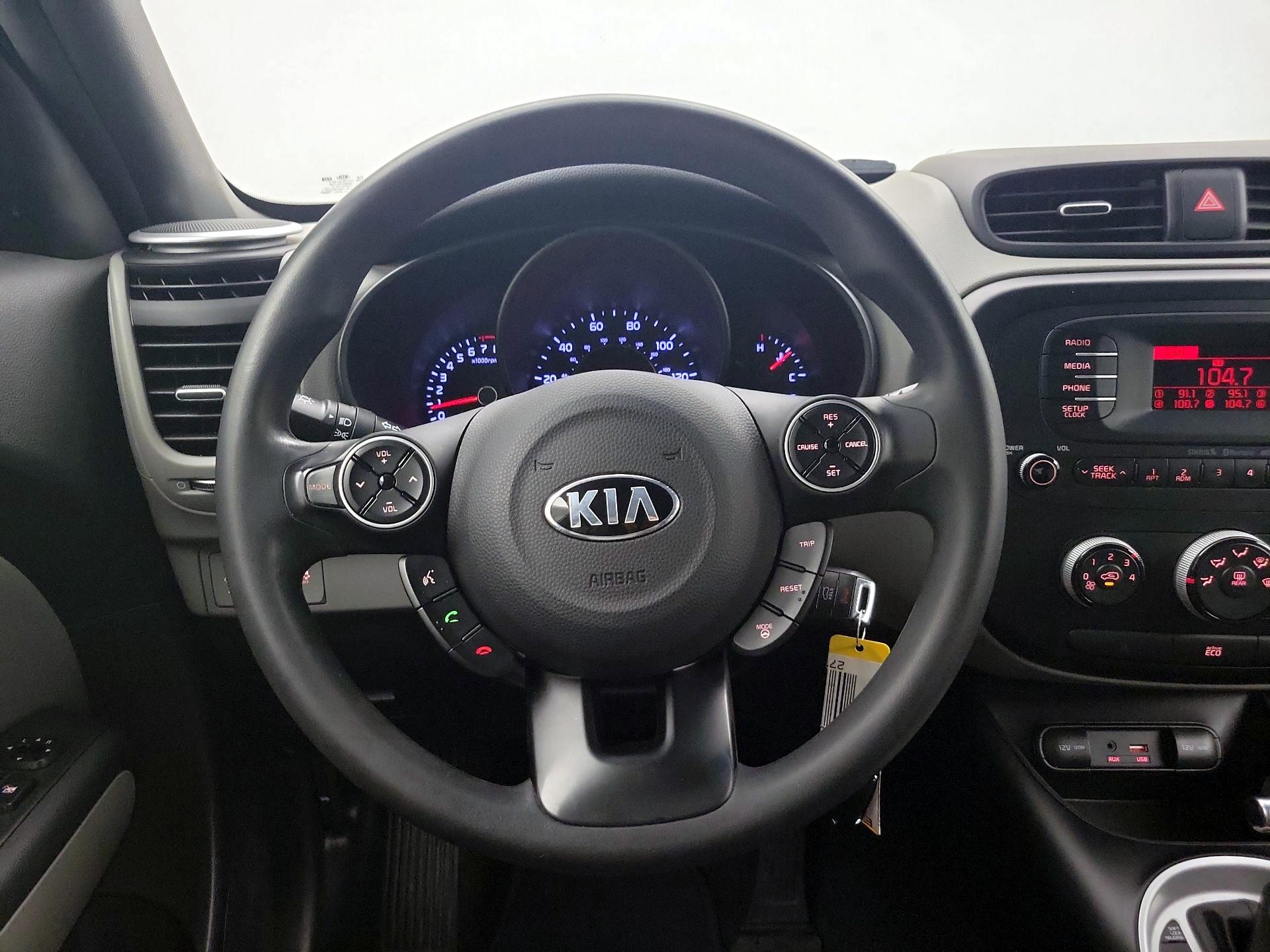Thumbnail: 2016 Kia Soul - 10