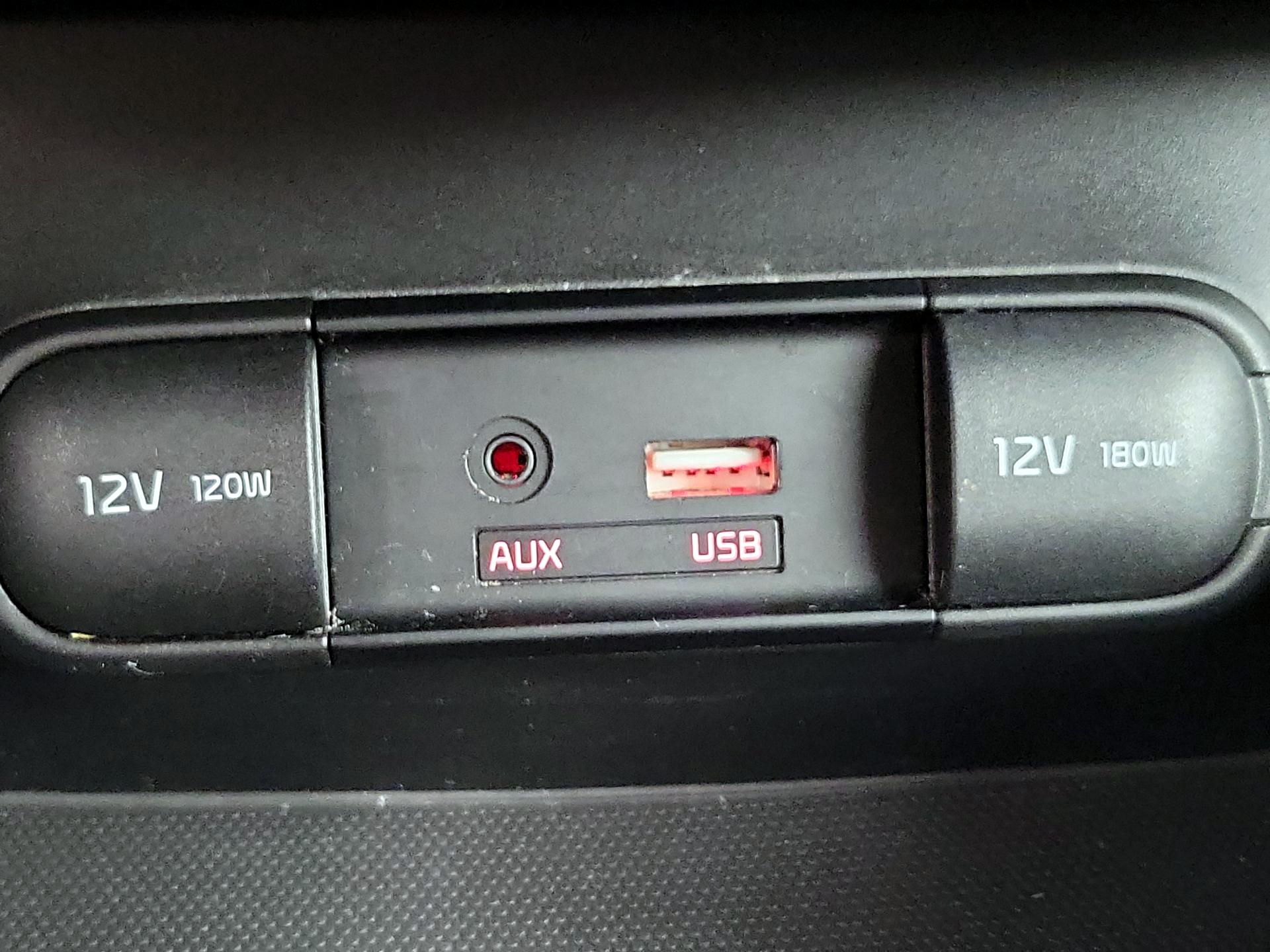 Thumbnail: 2016 Kia Soul - 17