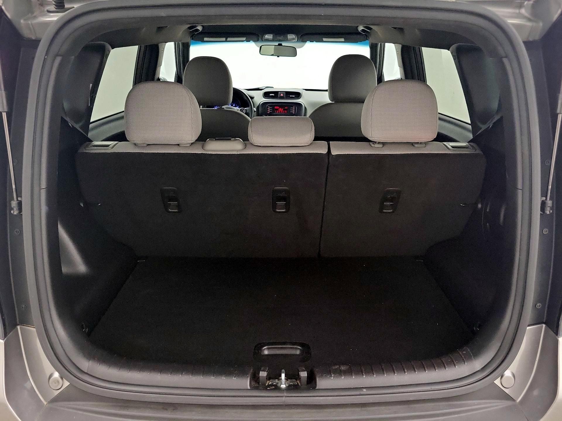 Thumbnail: 2016 Kia Soul - 19
