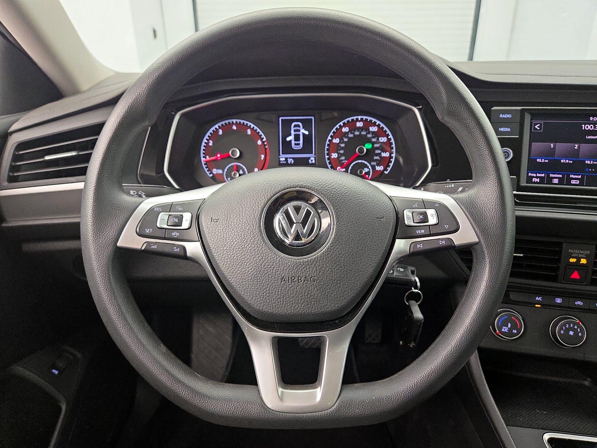 Thumbnail: 2019 Volkswagen Jetta - 10