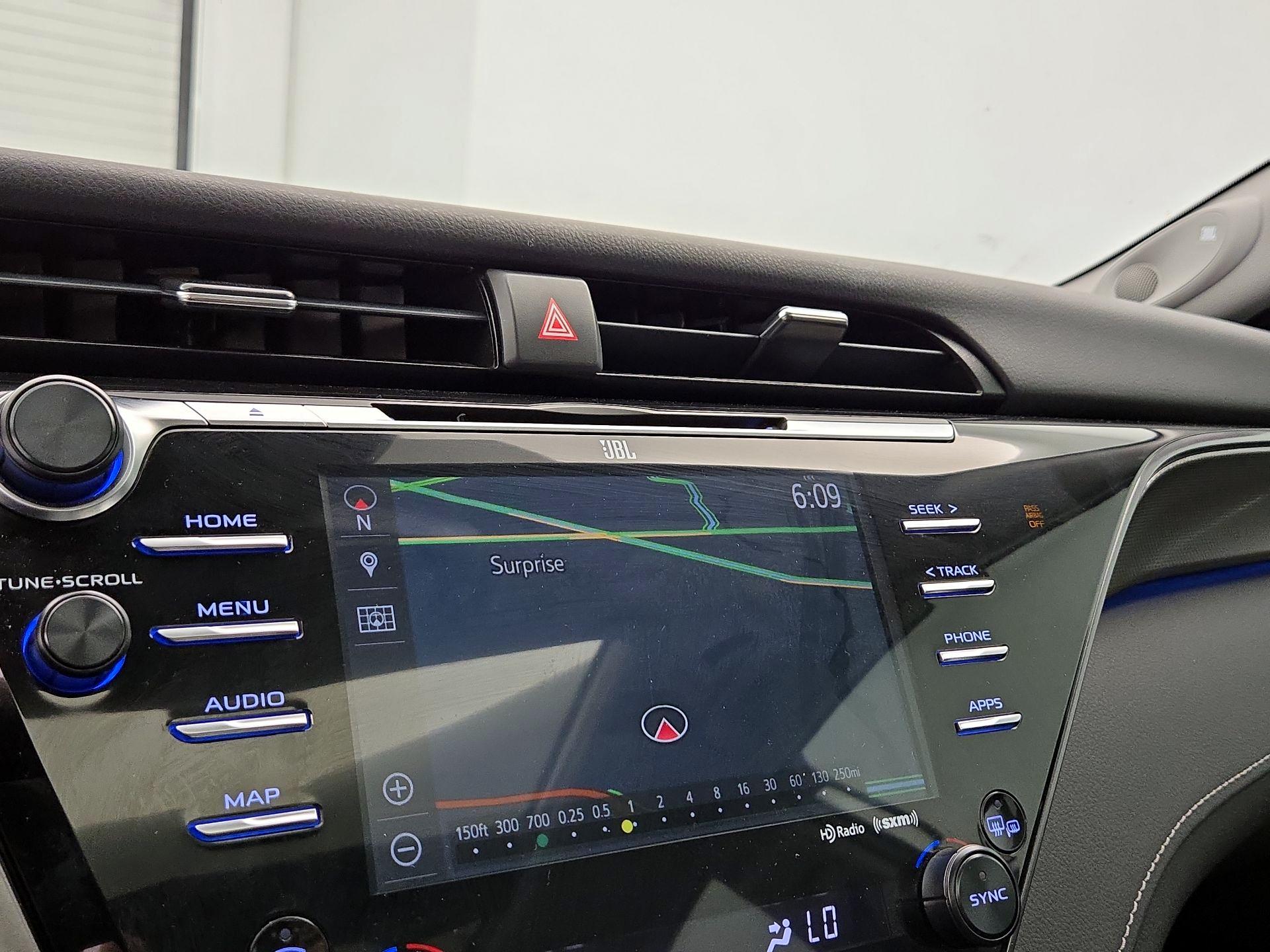 Thumbnail: 2019 Toyota Camry - 14