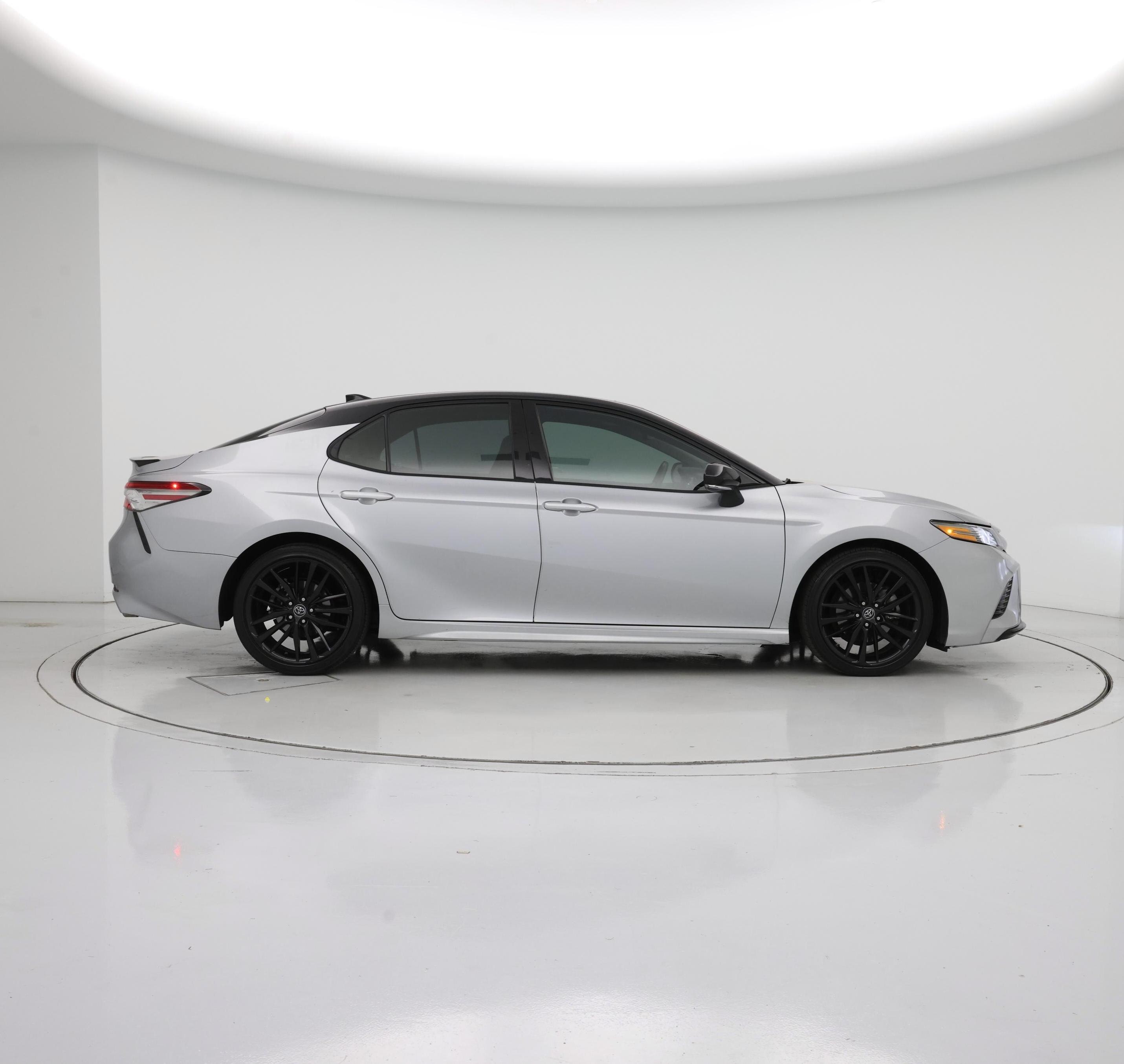 Thumbnail: 2019 Toyota Camry - 7