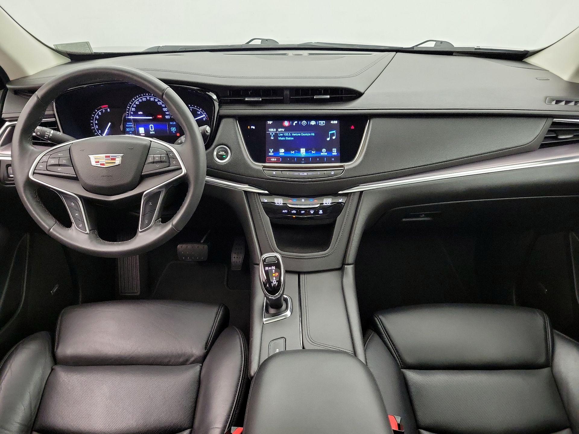 Thumbnail: 2017 Cadillac XT5 - 9