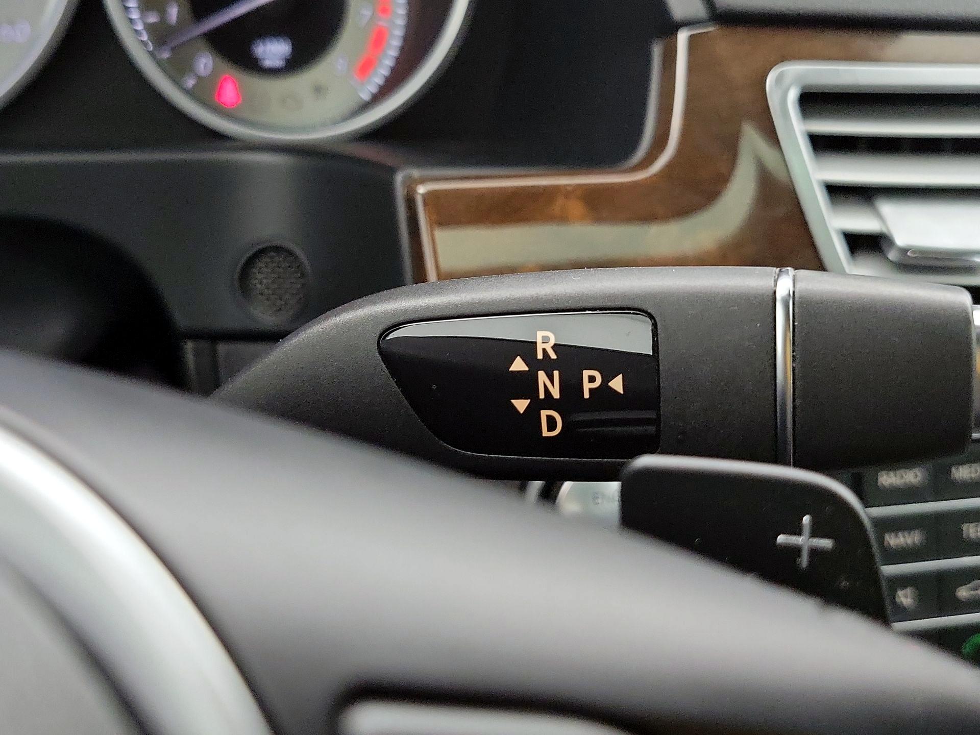 Thumbnail: 2016 Mercedes-Benz E-Class - 18