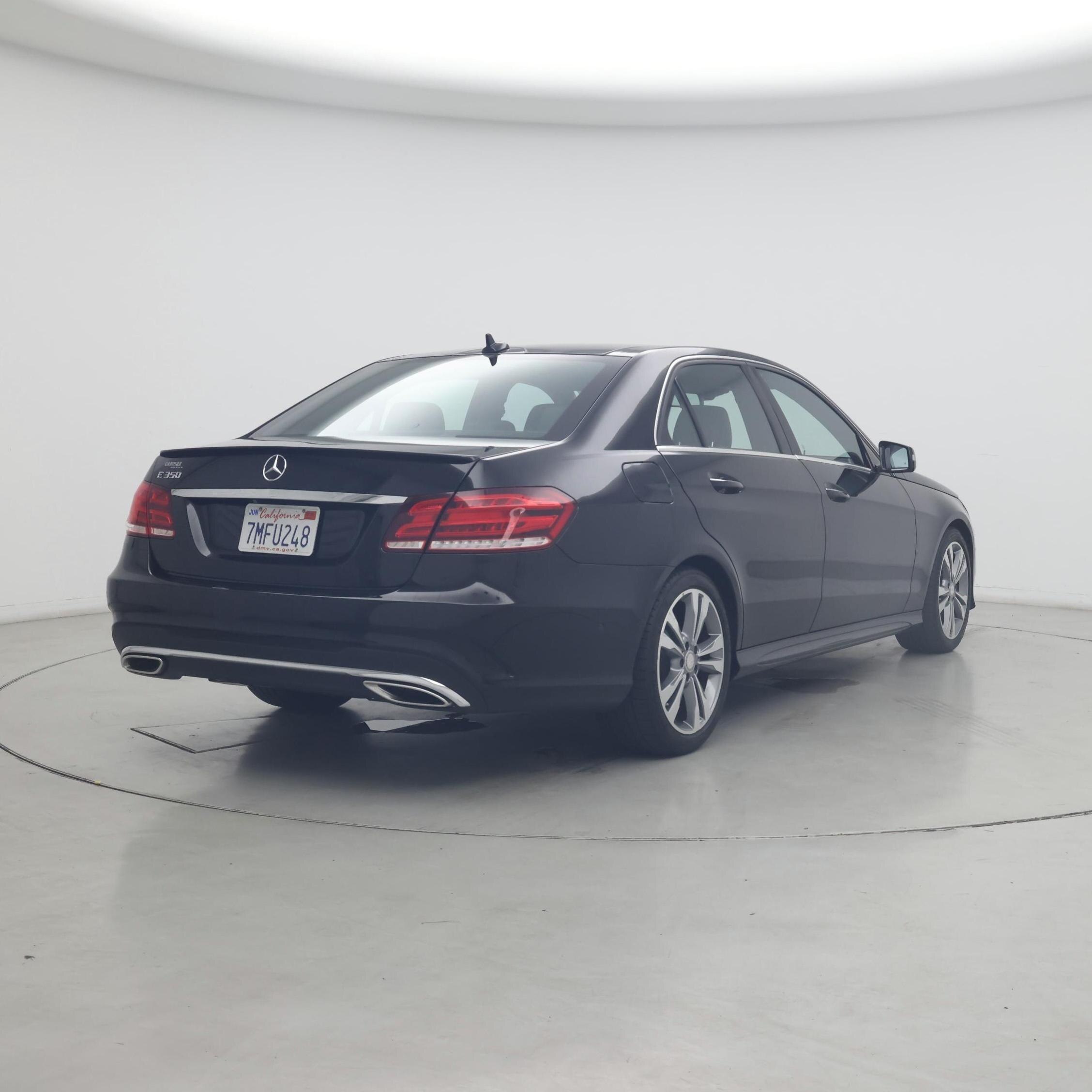 Thumbnail: 2016 Mercedes-Benz E-Class - 8