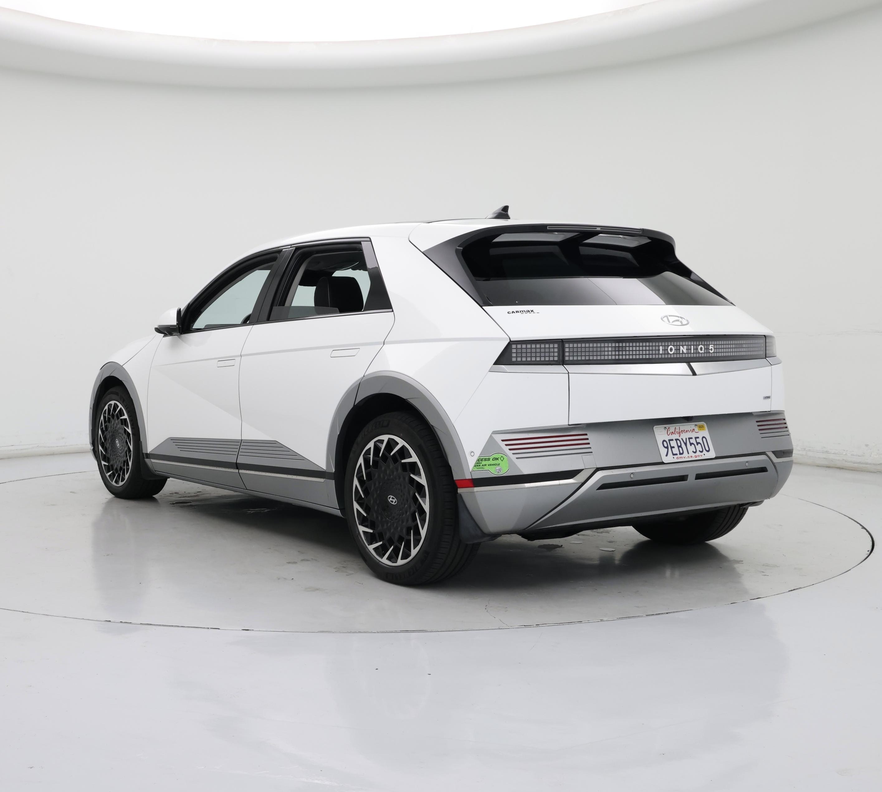 Thumbnail: 2023 Hyundai Ioniq 5 - 2