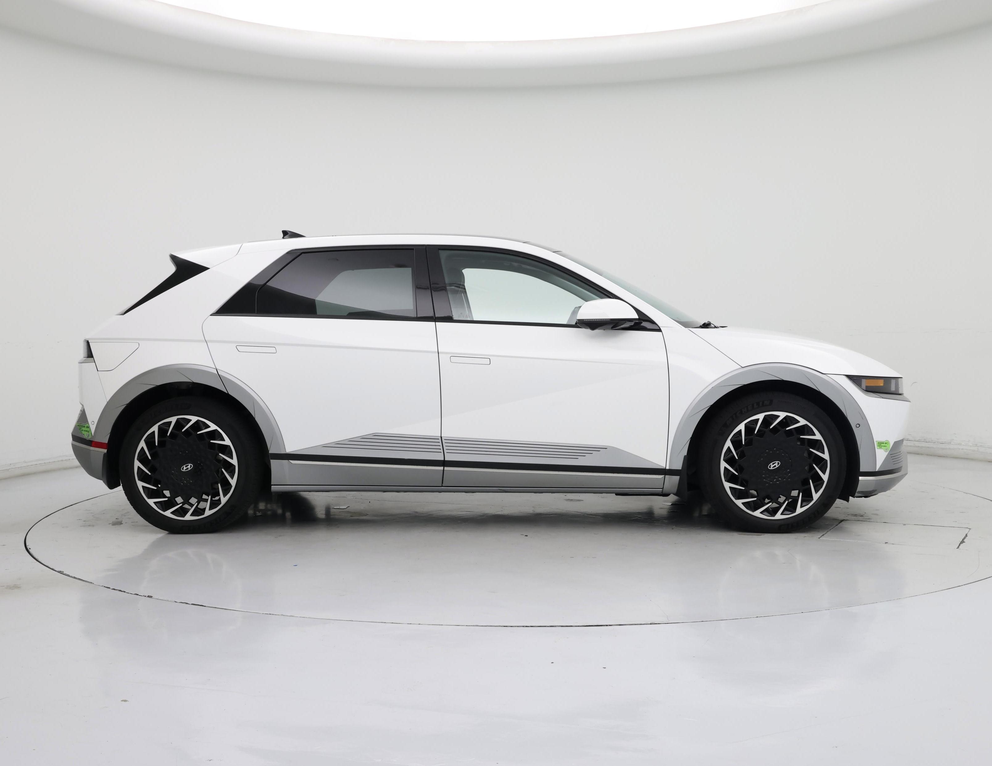 Thumbnail: 2023 Hyundai Ioniq 5 - 7