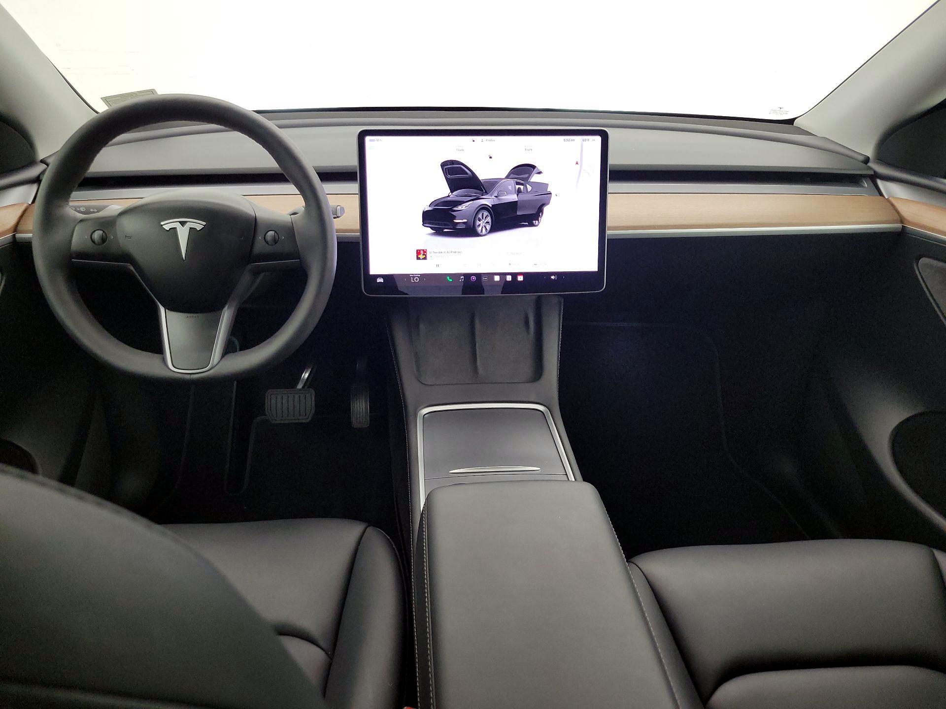 Thumbnail: 2023 Tesla Model Y - 9