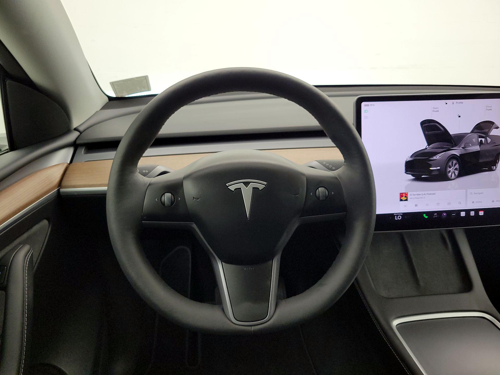 Thumbnail: 2023 Tesla Model Y - 10