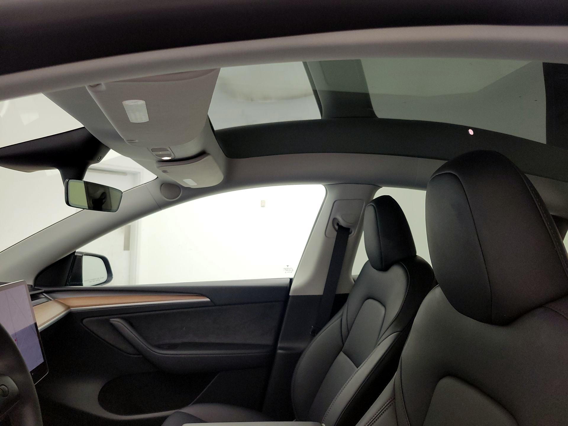 Thumbnail: 2023 Tesla Model Y - 18