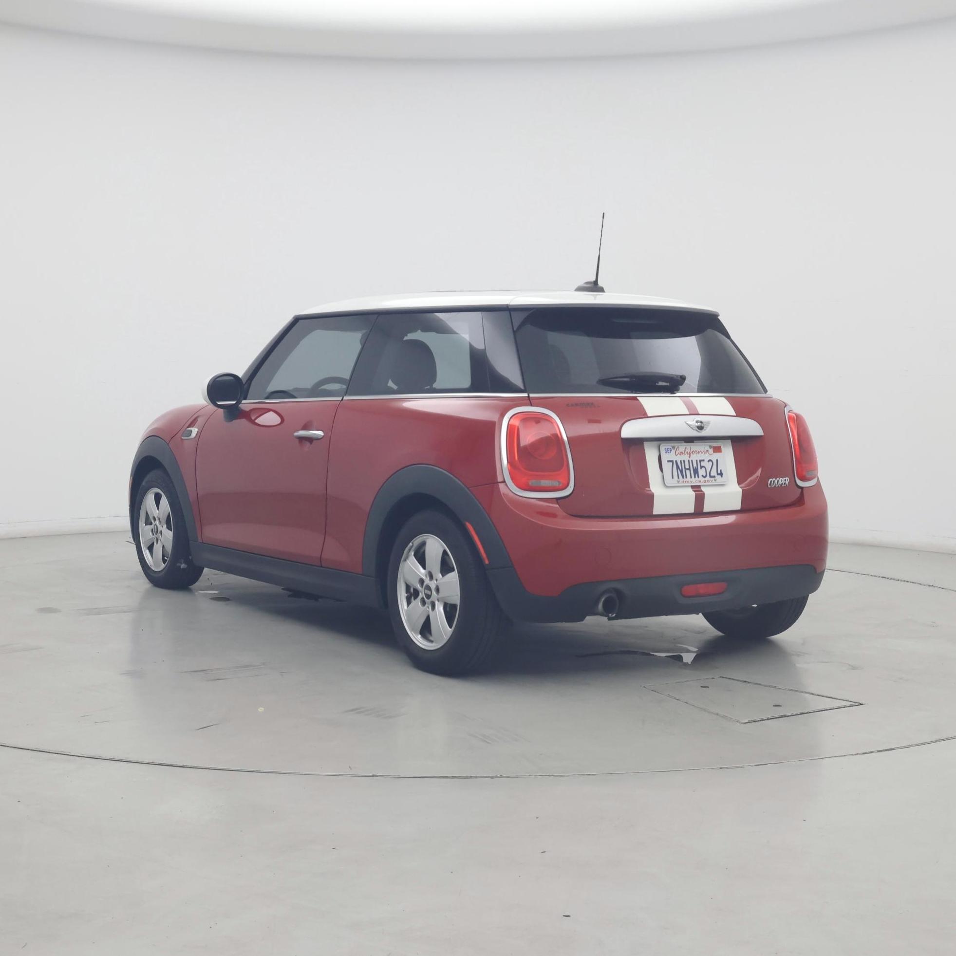 Thumbnail: 2015 MINI Cooper Hardtop - 2
