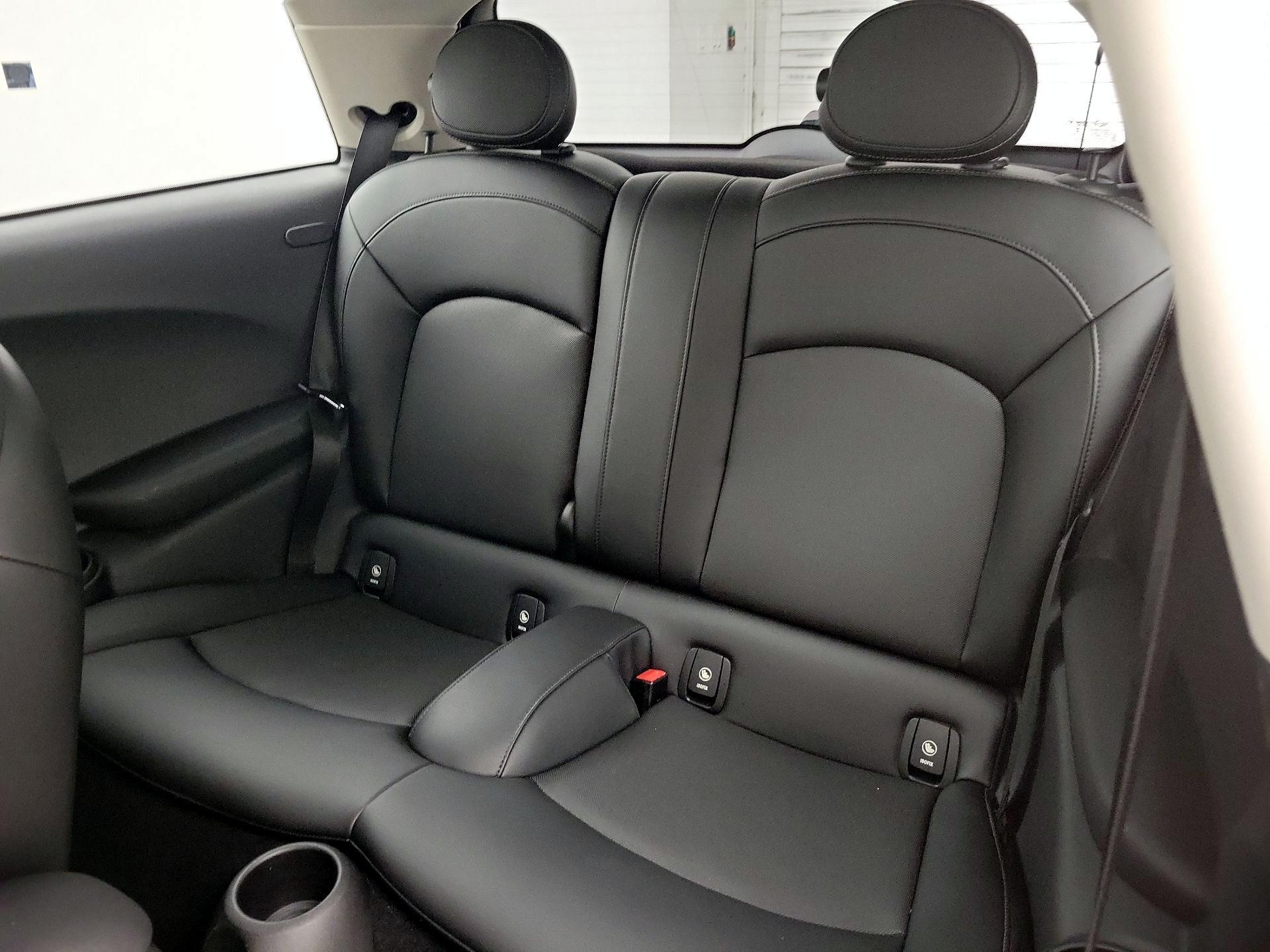 Thumbnail: 2015 MINI Cooper Hardtop - 19