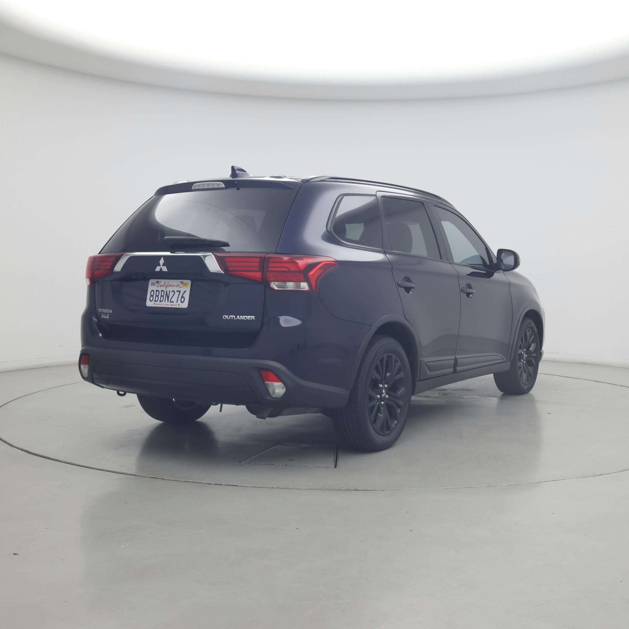 Thumbnail: 2018 Mitsubishi Outlander - 8