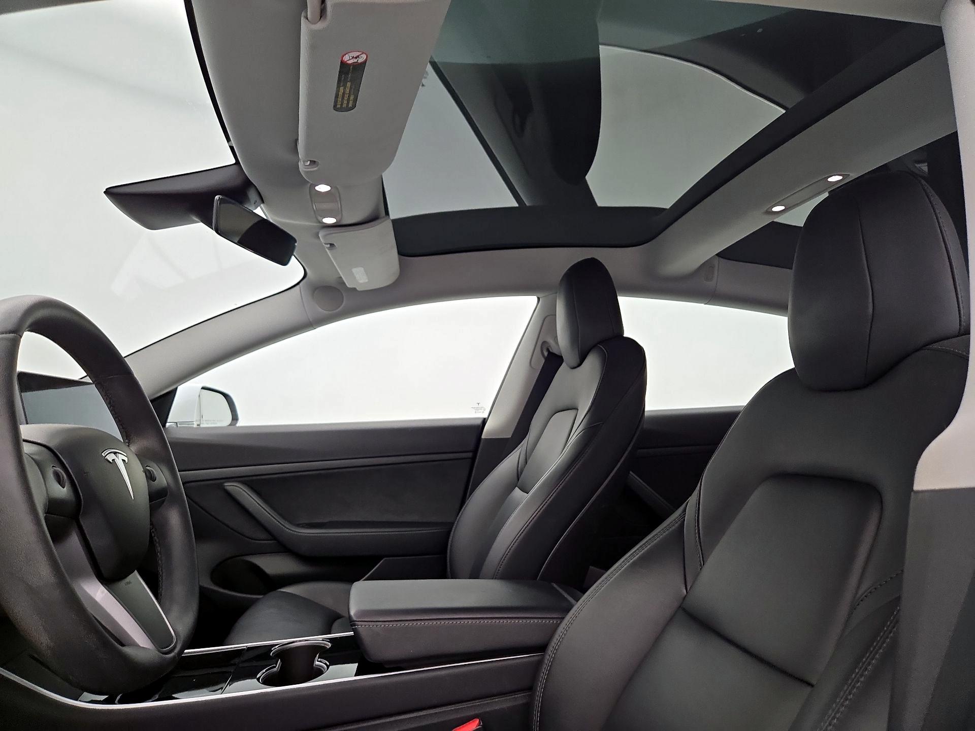 Thumbnail: 2020 Tesla Model 3 - 18