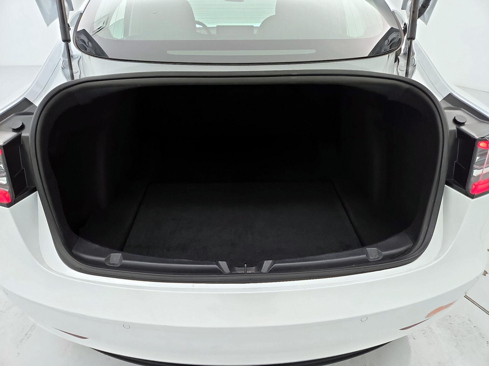 Thumbnail: 2020 Tesla Model 3 - 20