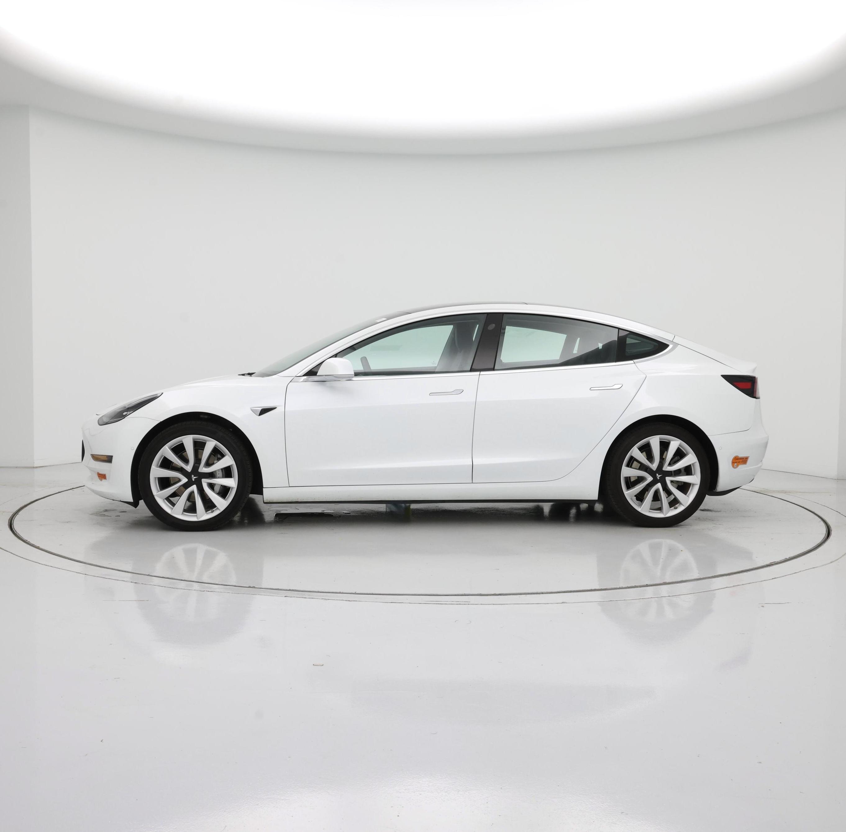 Thumbnail: 2020 Tesla Model 3 - 3