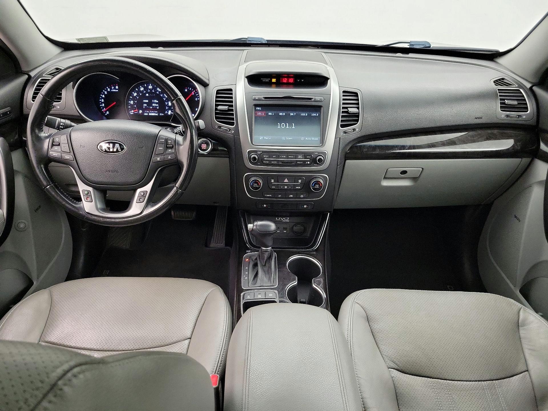 Thumbnail: 2014 Kia Sorento - 9