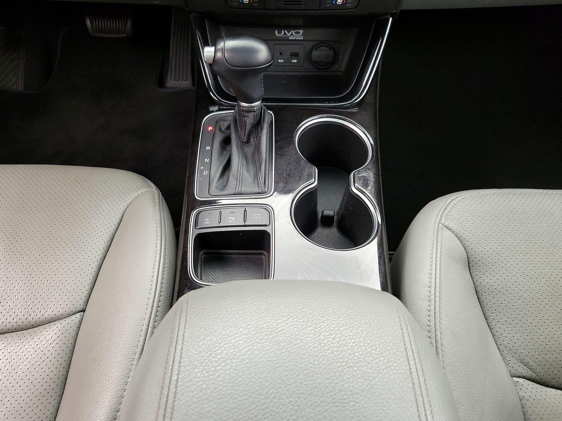 Thumbnail: 2014 Kia Sorento - 18