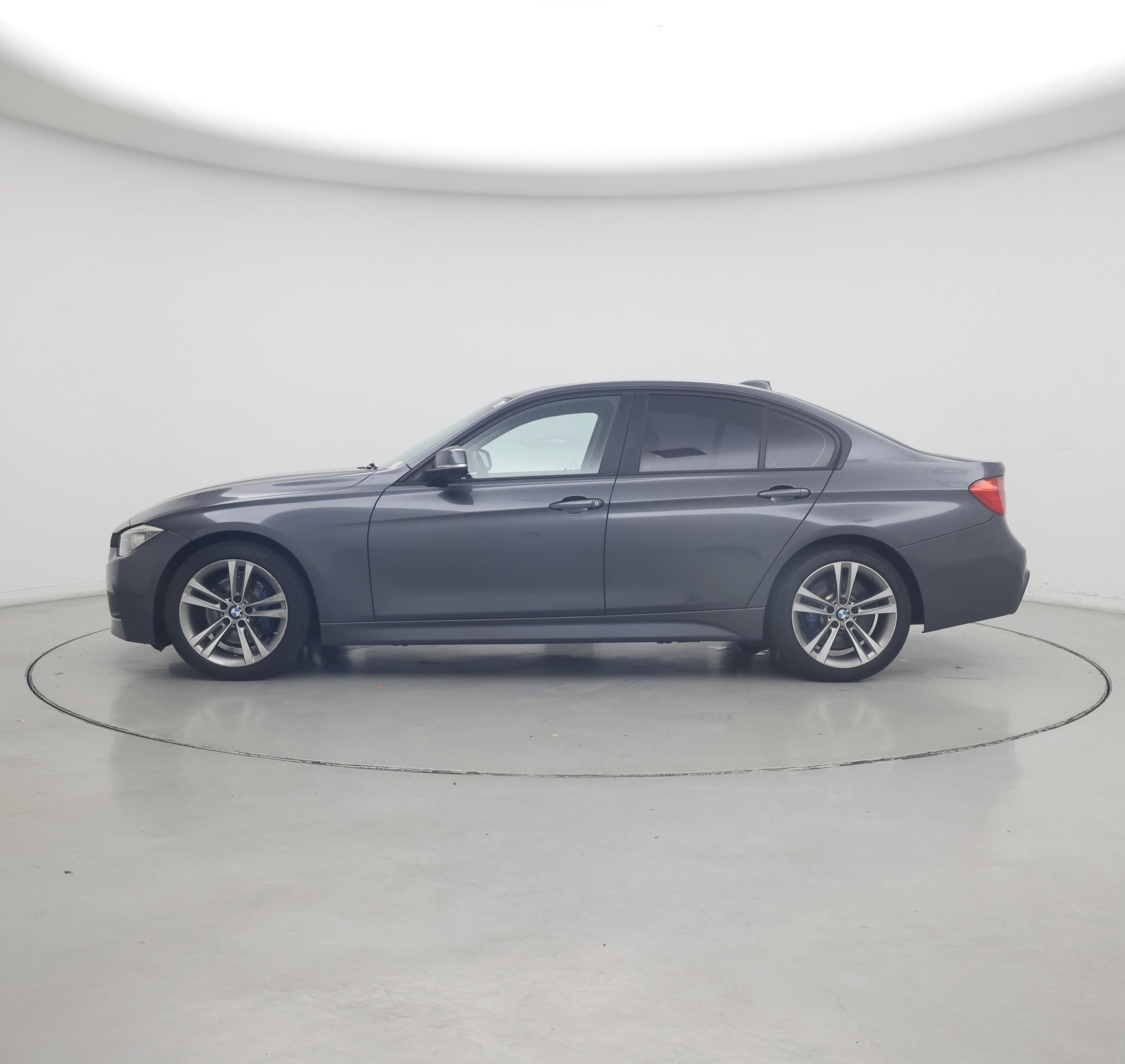Thumbnail: 2015 BMW 3 Series - 3