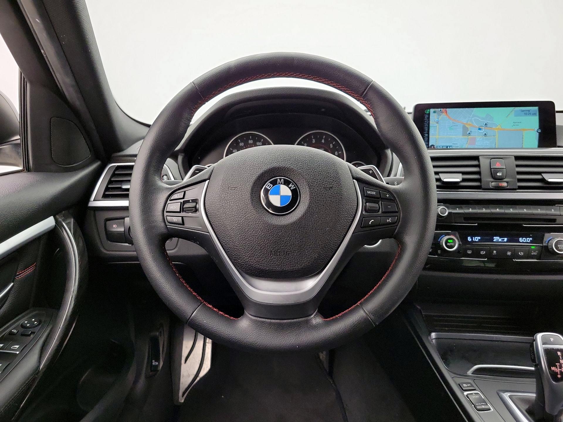 Thumbnail: 2016 BMW 3 Series - 10