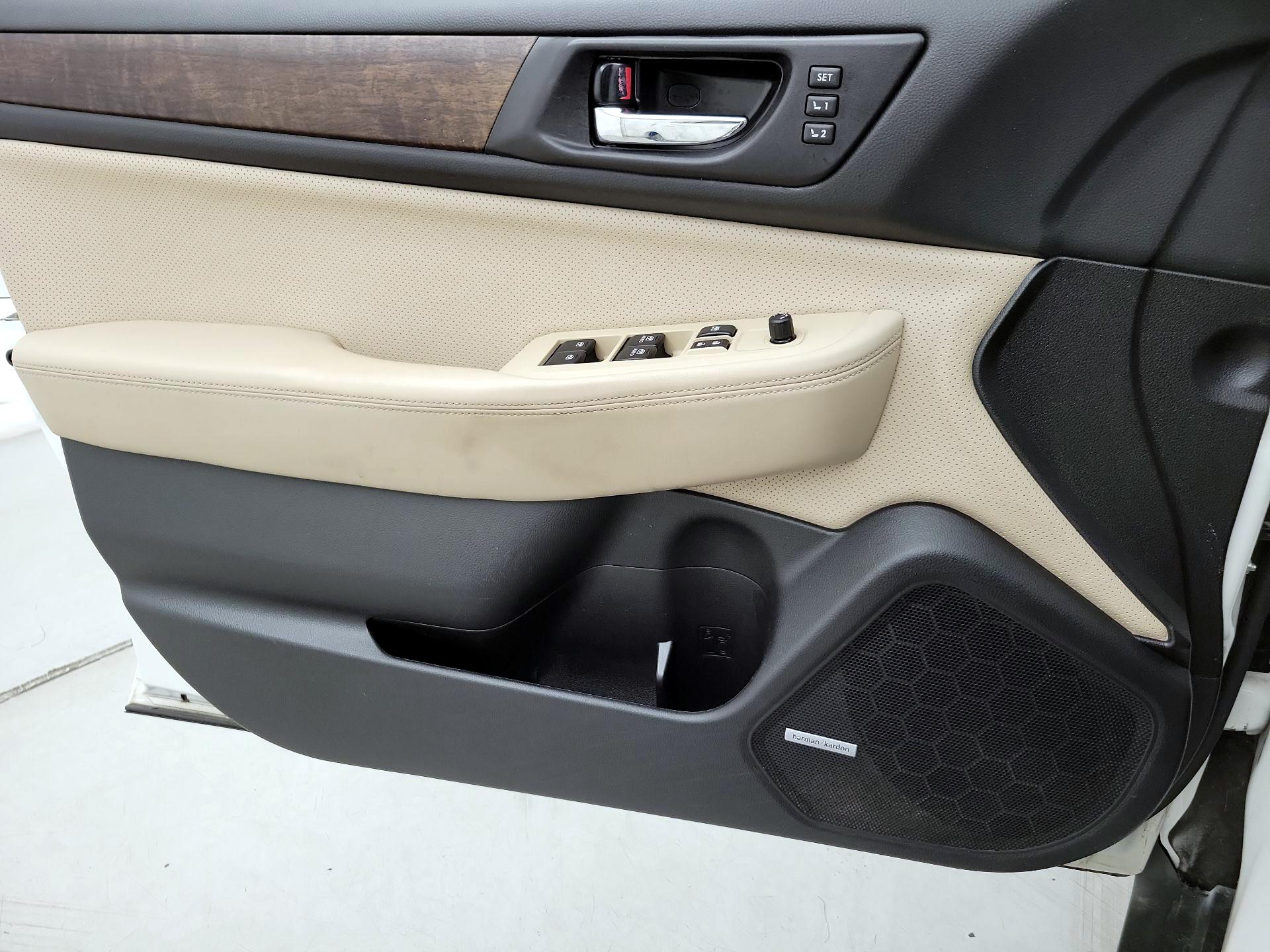 Thumbnail: 2016 Subaru Outback - 12