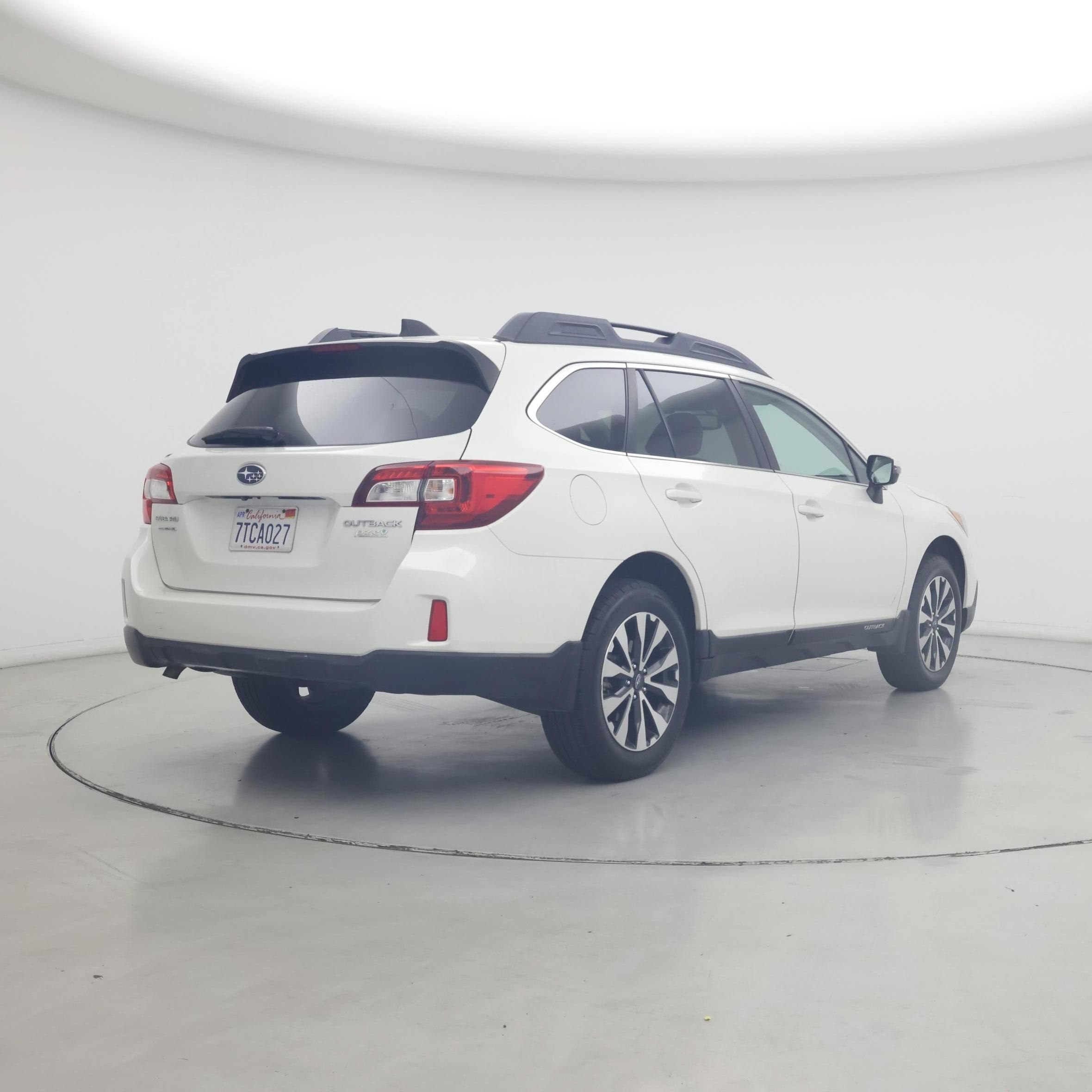 Thumbnail: 2016 Subaru Outback - 8