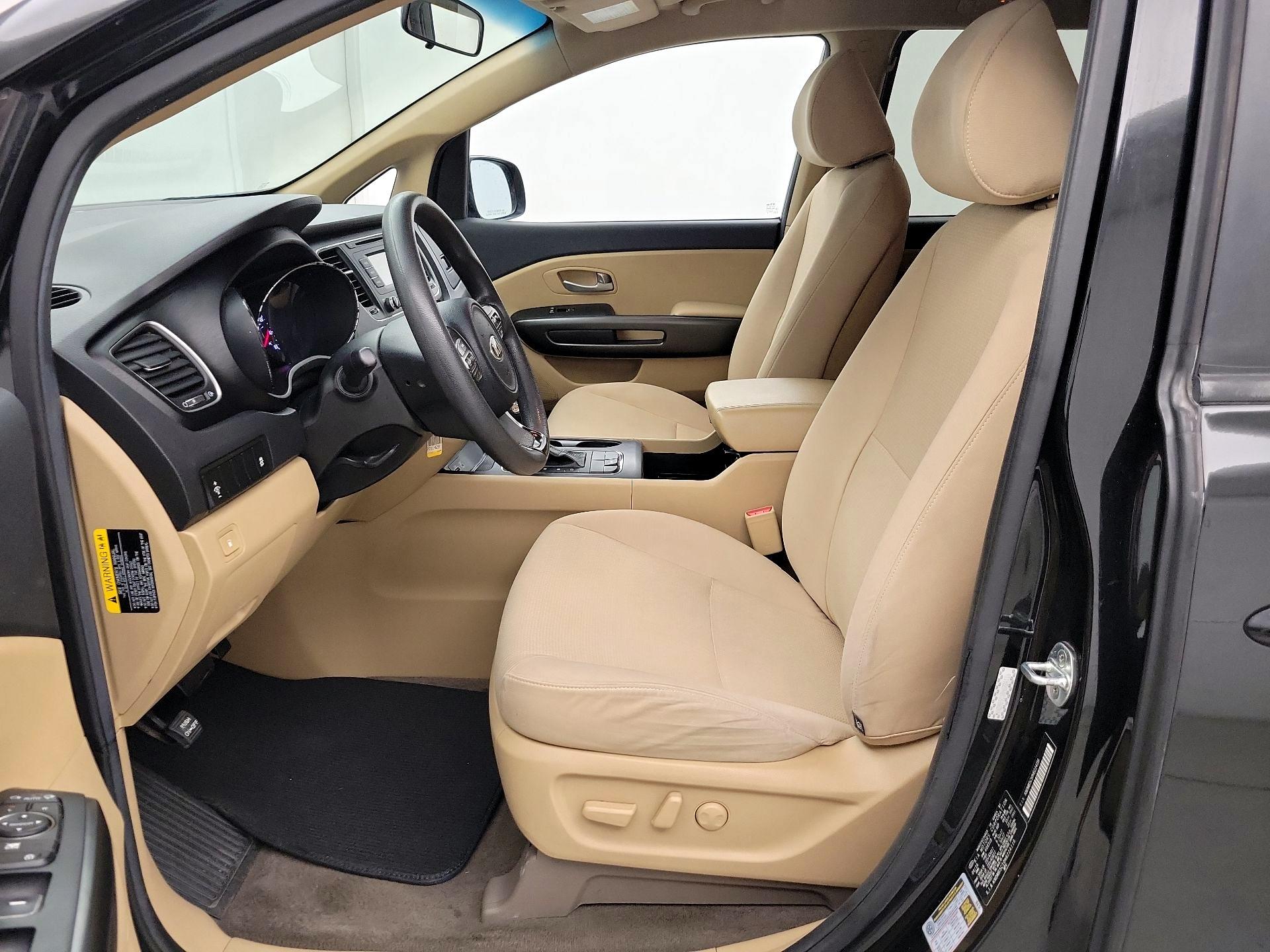 Thumbnail: 2017 Kia Sedona - 11