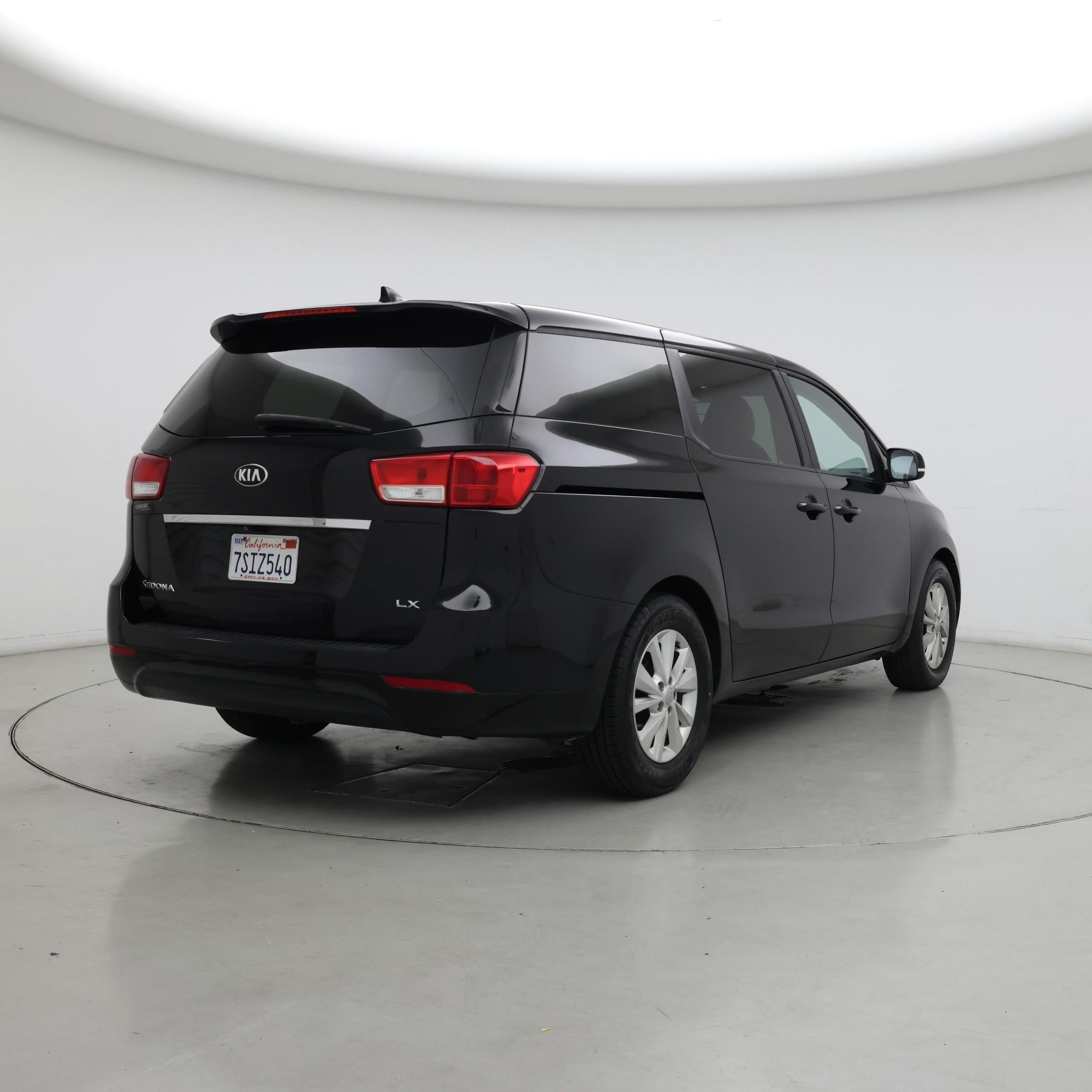Thumbnail: 2017 Kia Sedona - 8