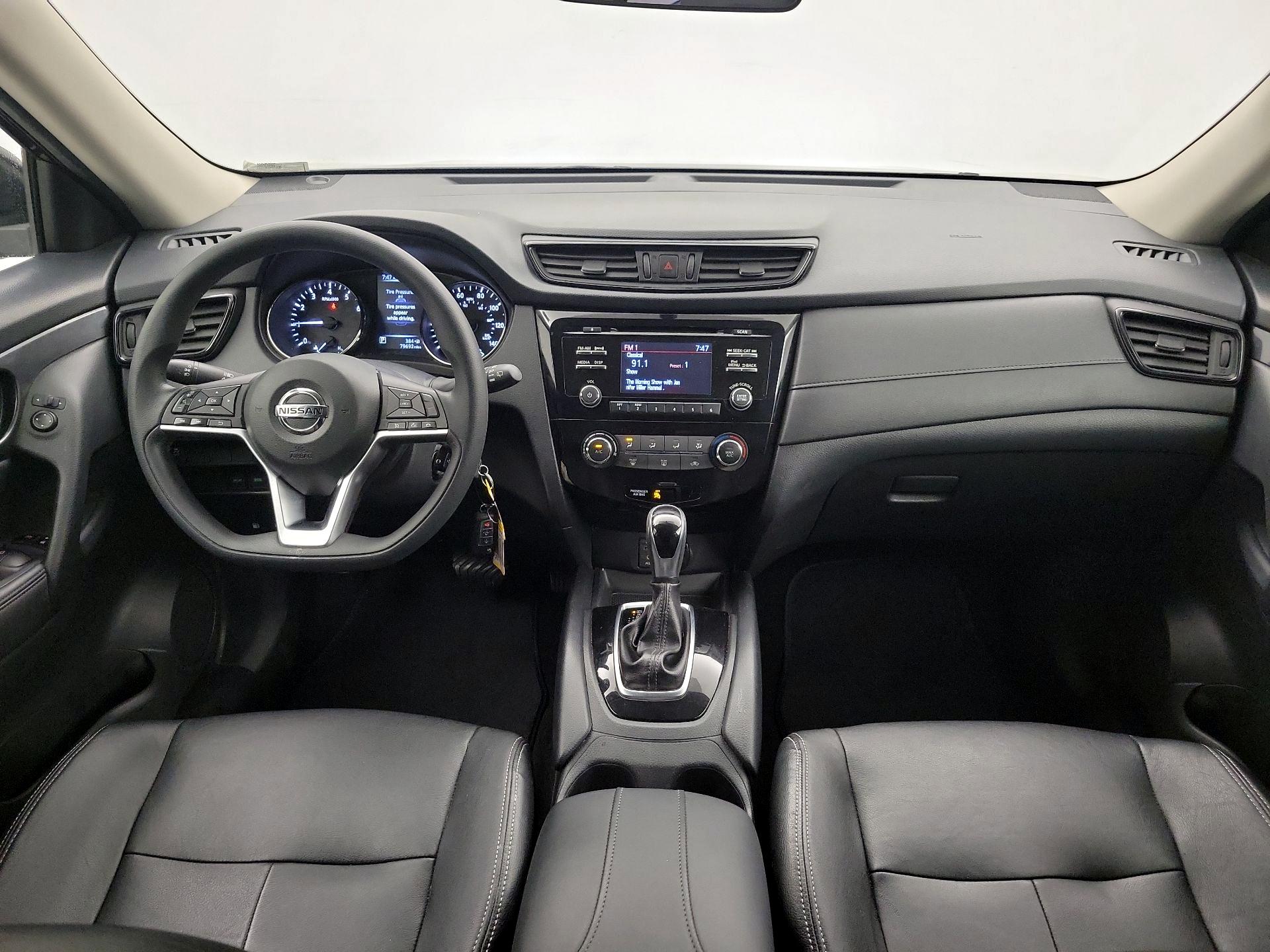 Thumbnail: 2017 Nissan Rogue - 9