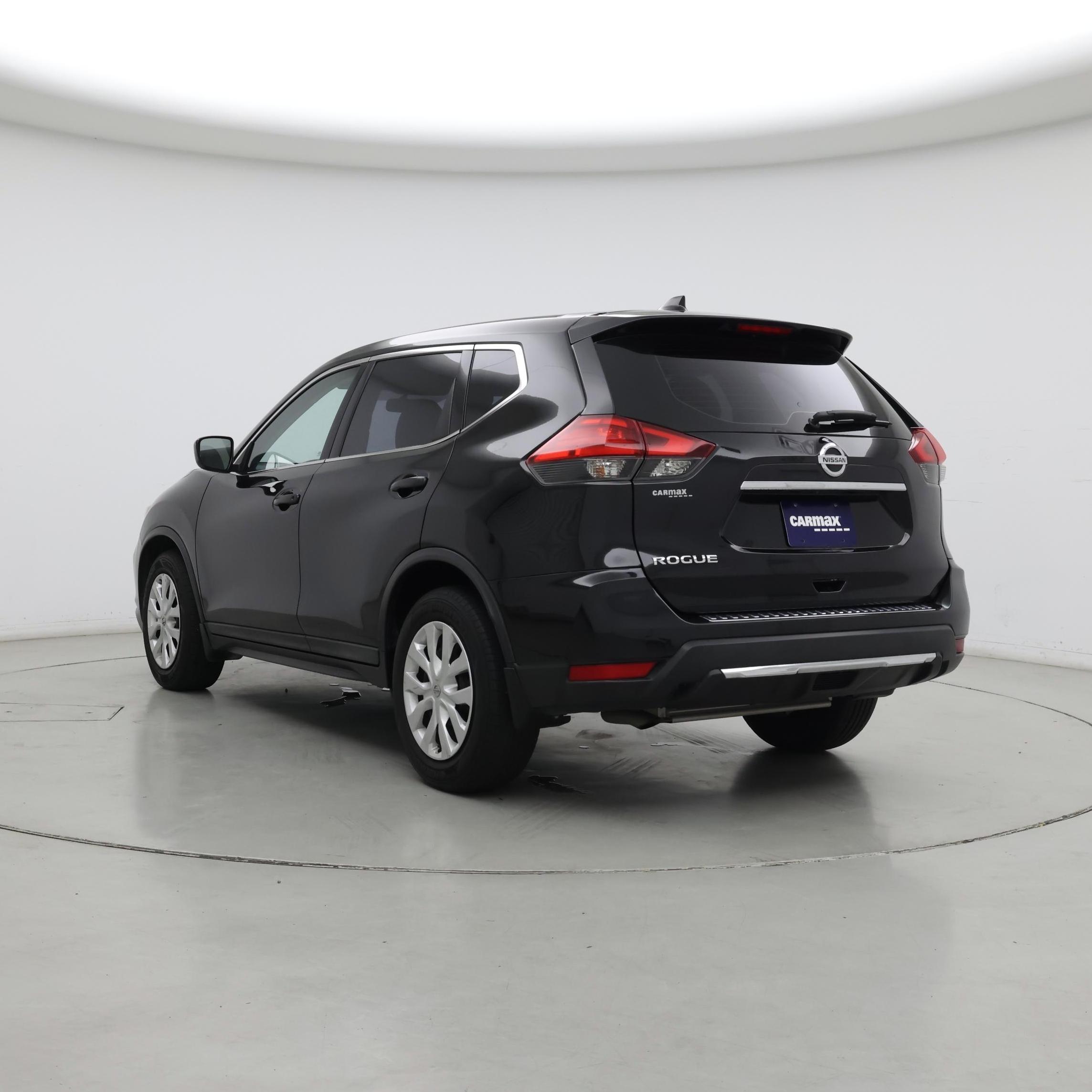 Thumbnail: 2017 Nissan Rogue - 2