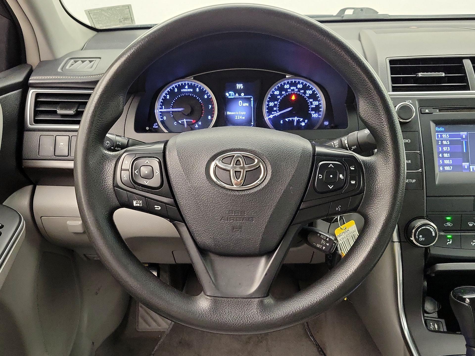 Thumbnail: 2017 Toyota Camry - 10