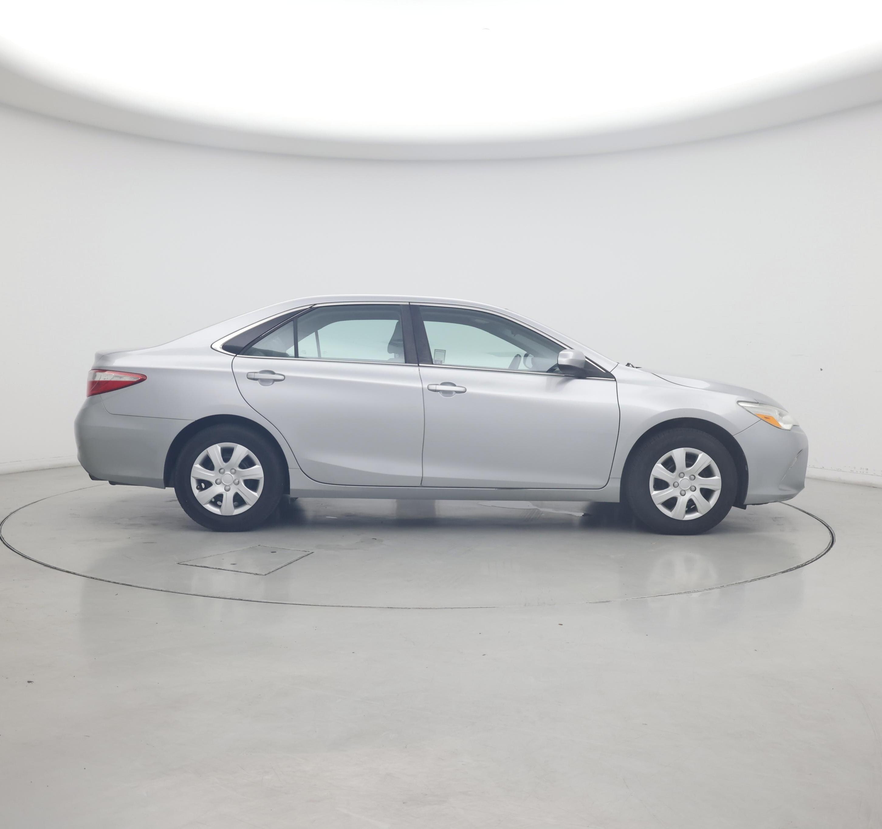 Thumbnail: 2017 Toyota Camry - 7