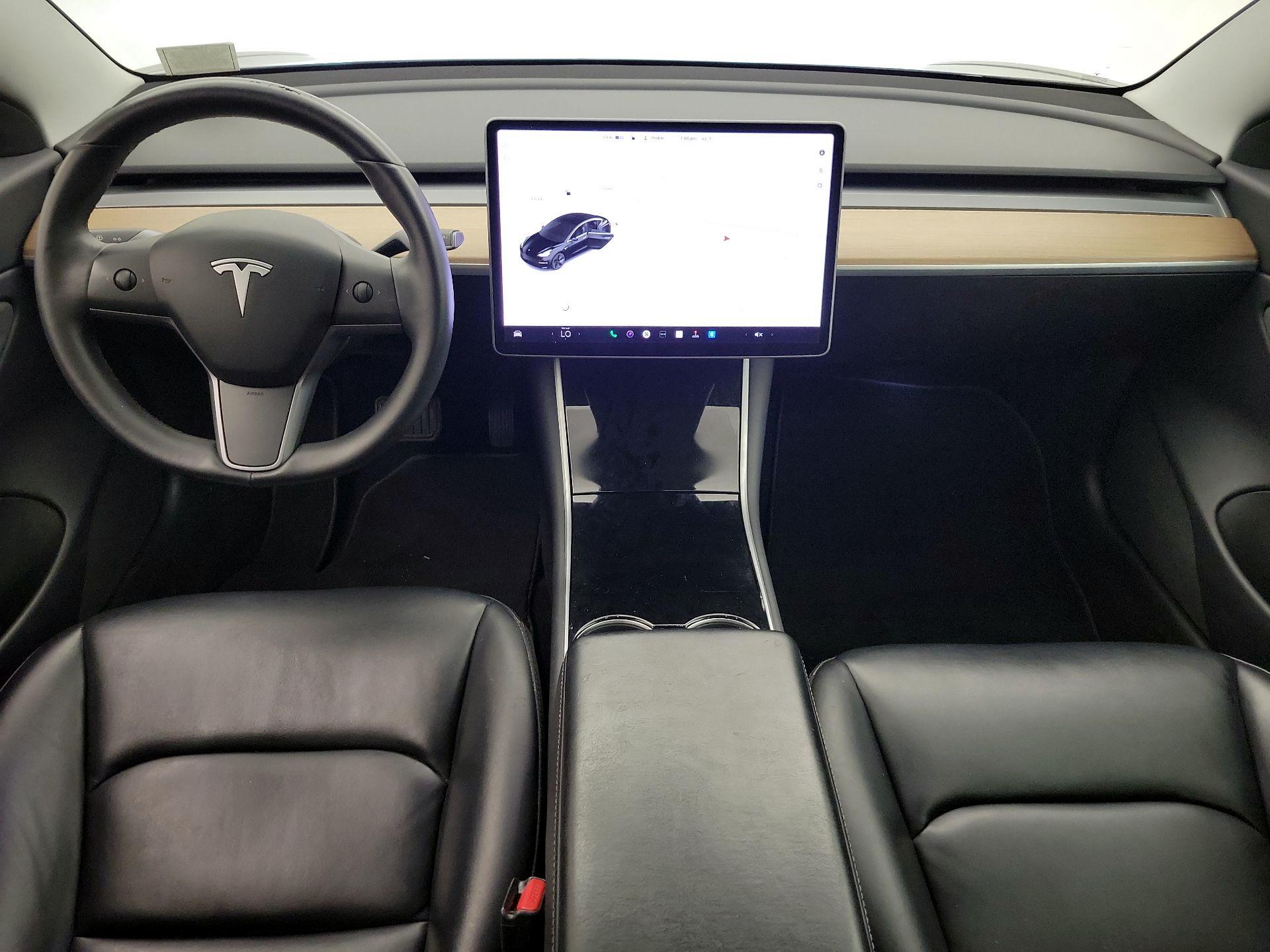 Thumbnail: 2020 Tesla Model 3 - 9