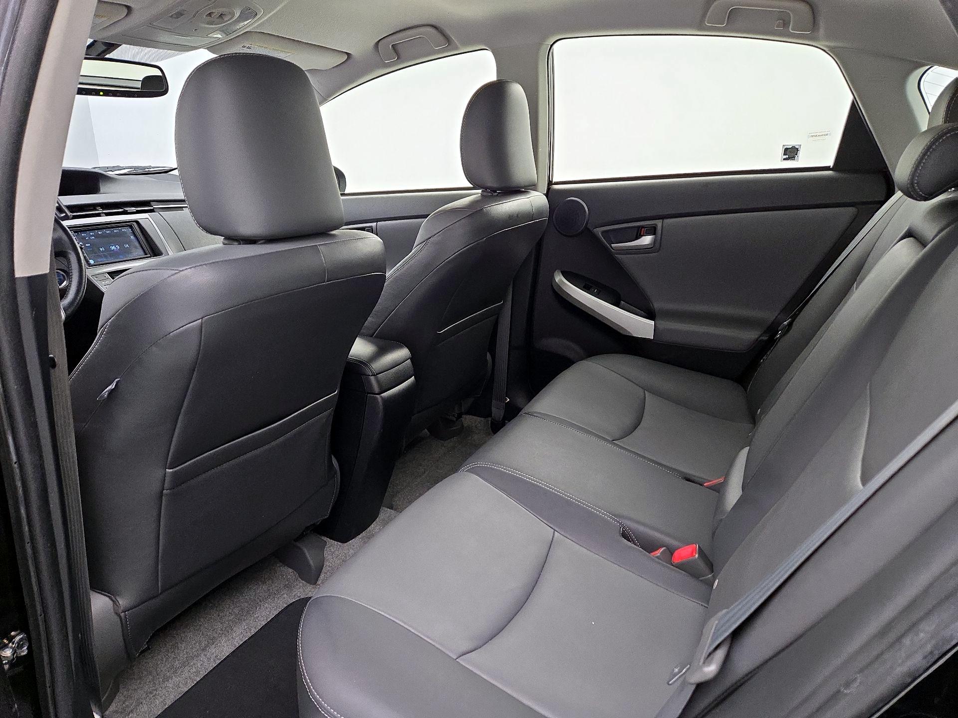 Thumbnail: 2015 Toyota Prius - 19