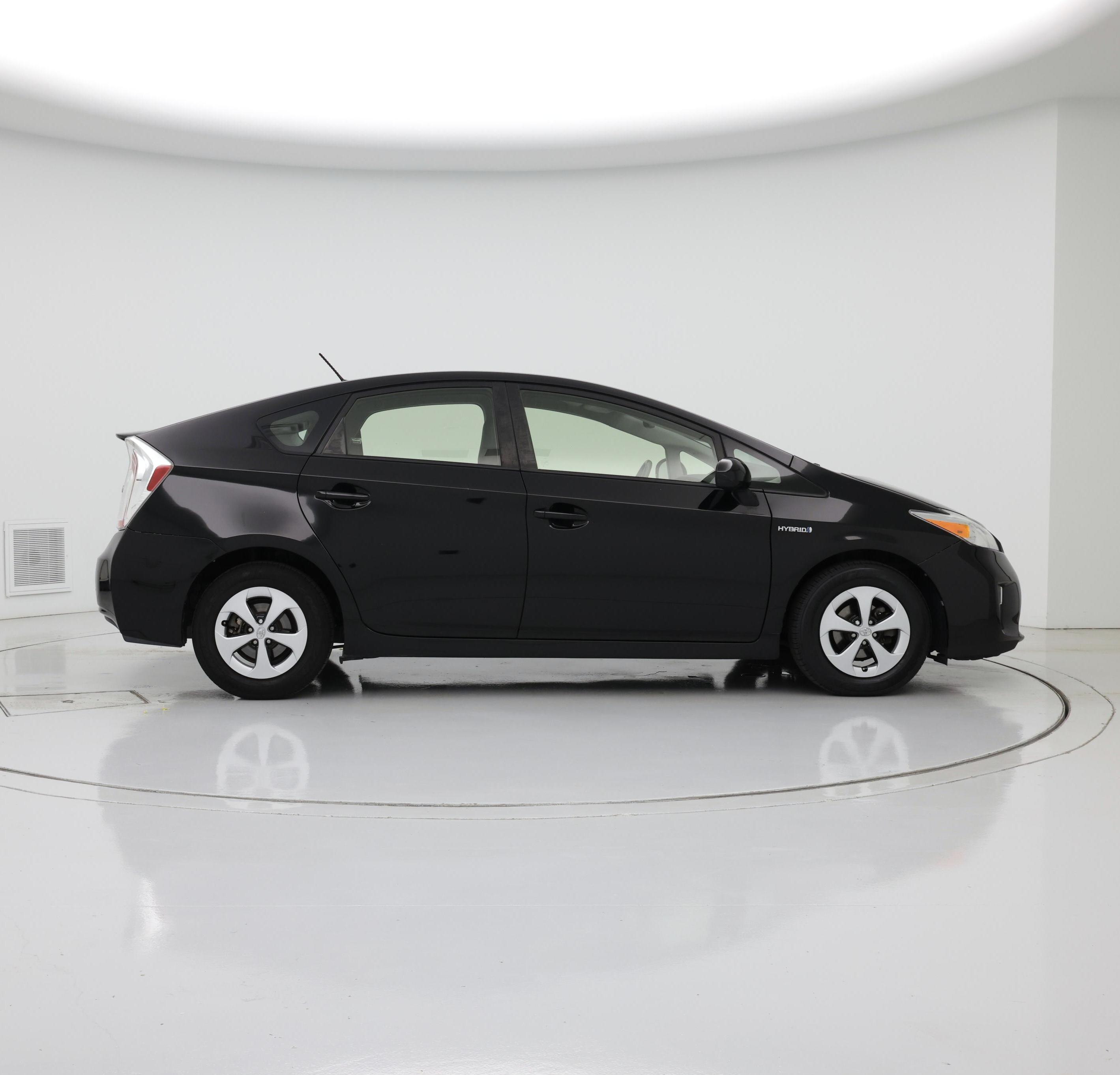 Thumbnail: 2015 Toyota Prius - 7