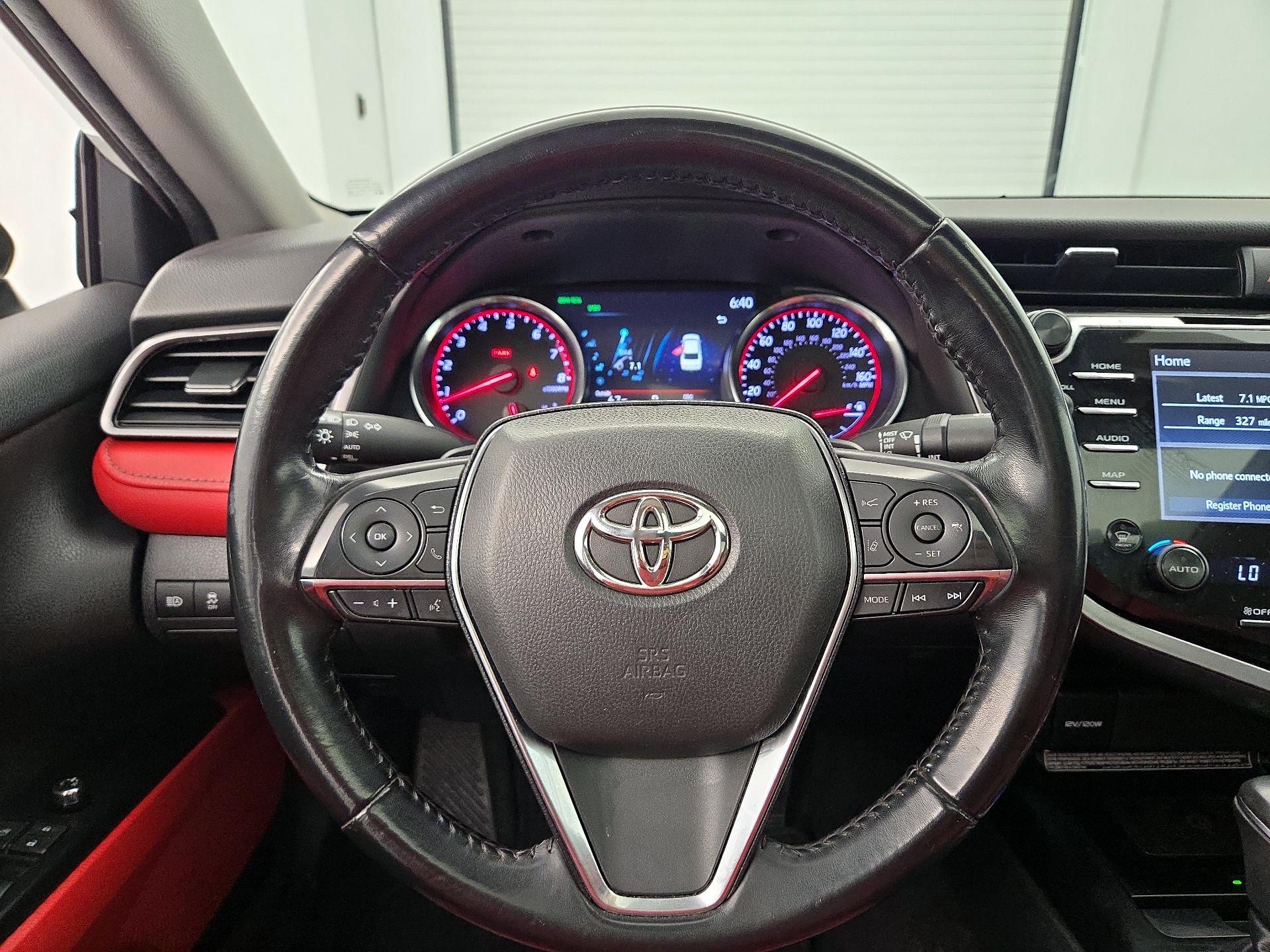 Thumbnail: 2019 Toyota Camry - 10