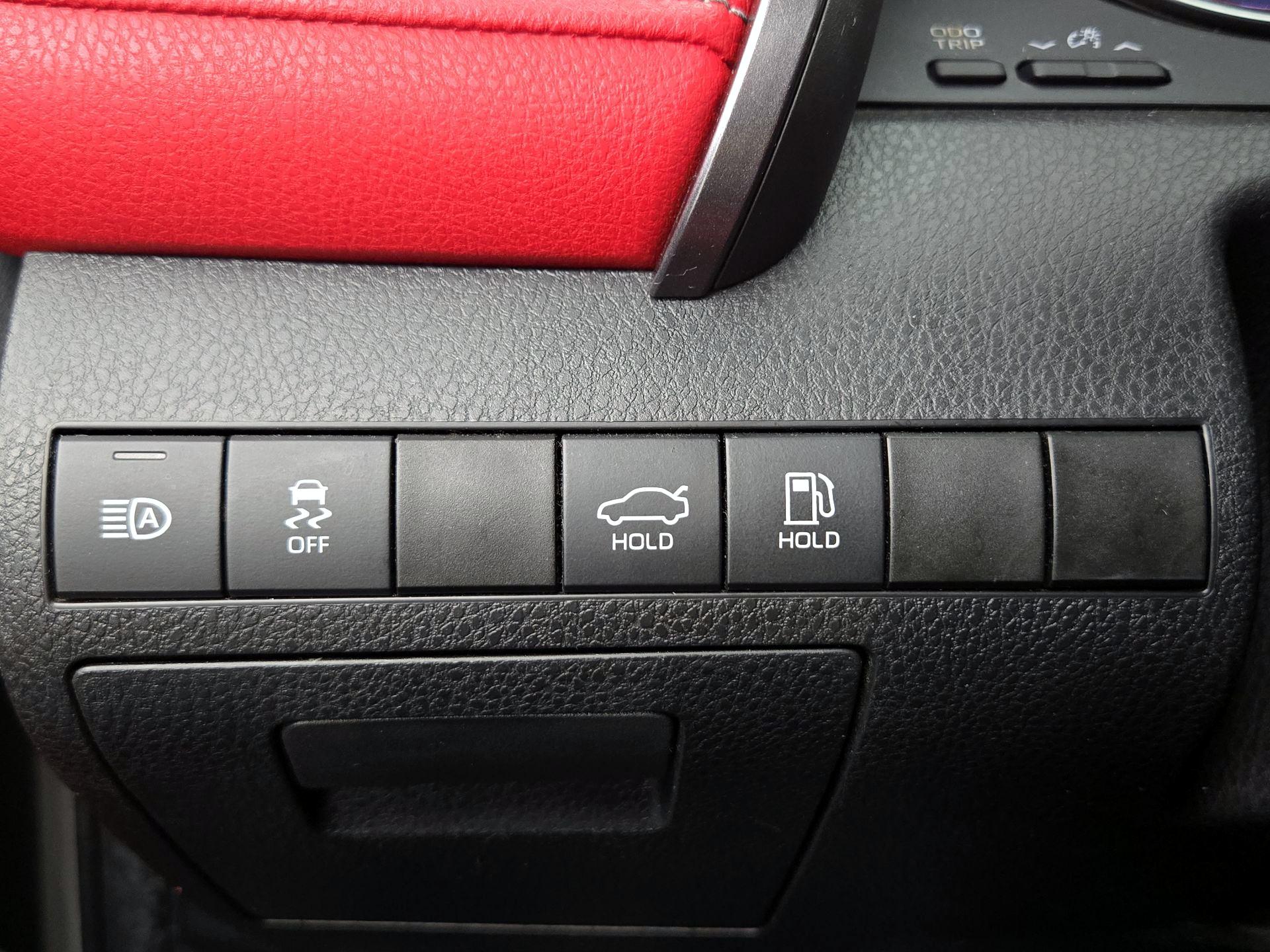 Thumbnail: 2019 Toyota Camry - 13
