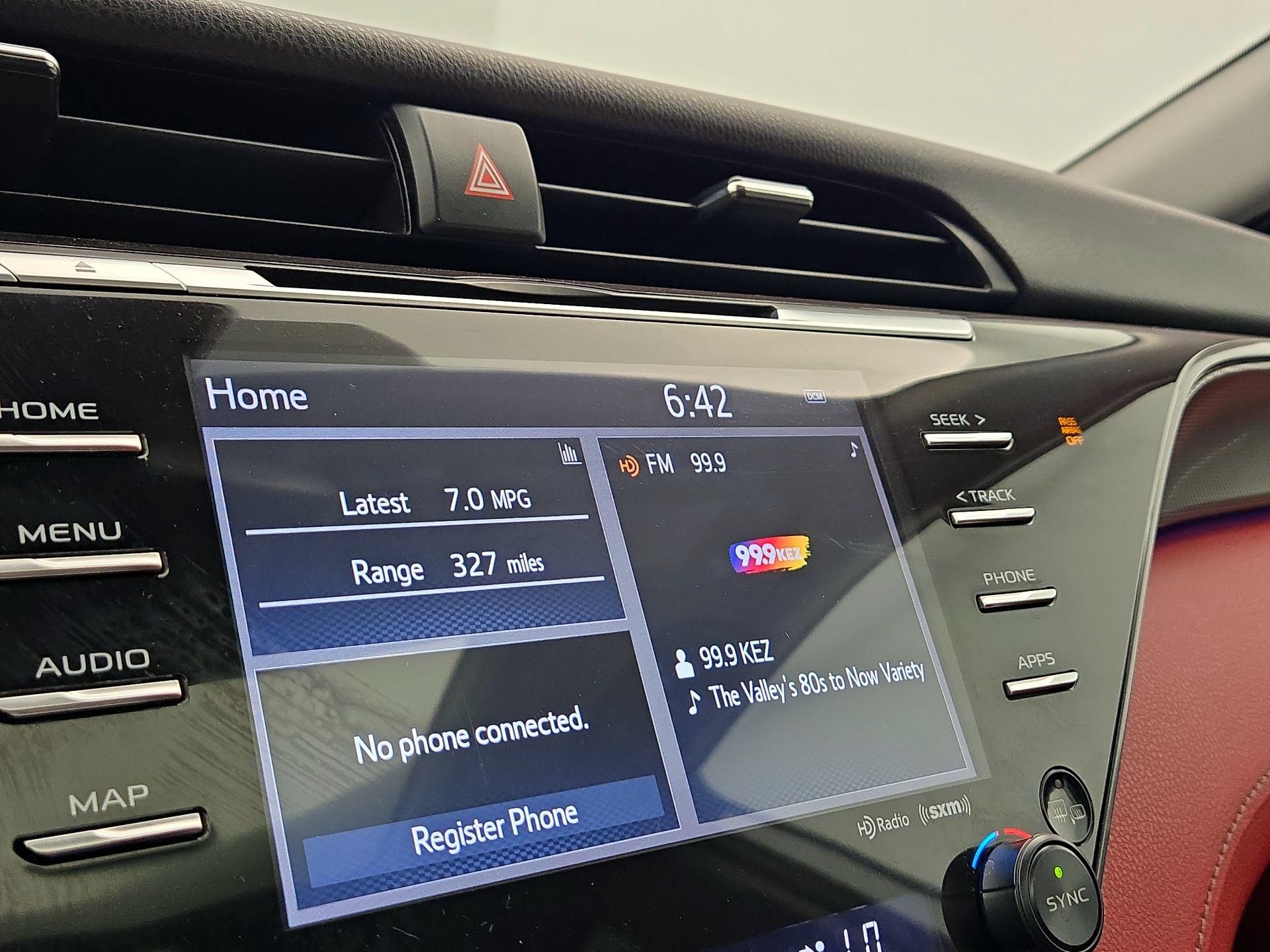 Thumbnail: 2019 Toyota Camry - 15