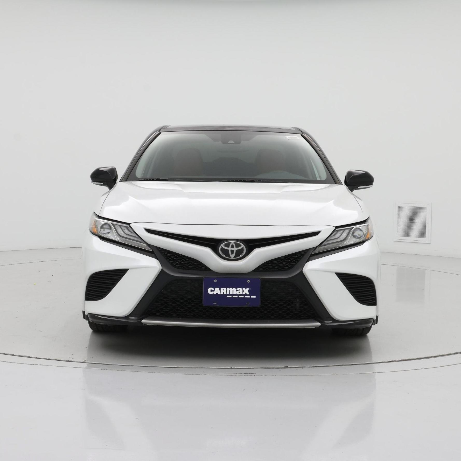 Thumbnail: 2019 Toyota Camry - 5