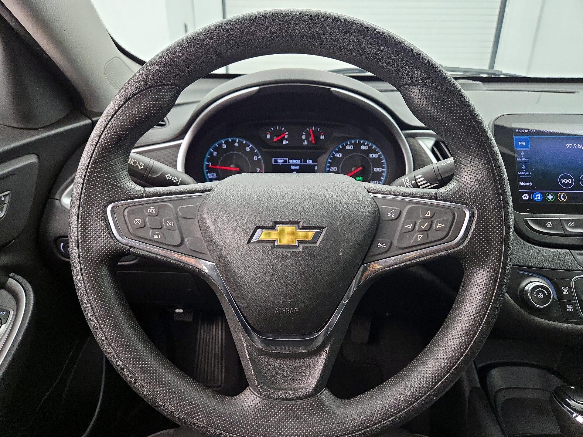 Thumbnail: 2019 Chevrolet Malibu - 10