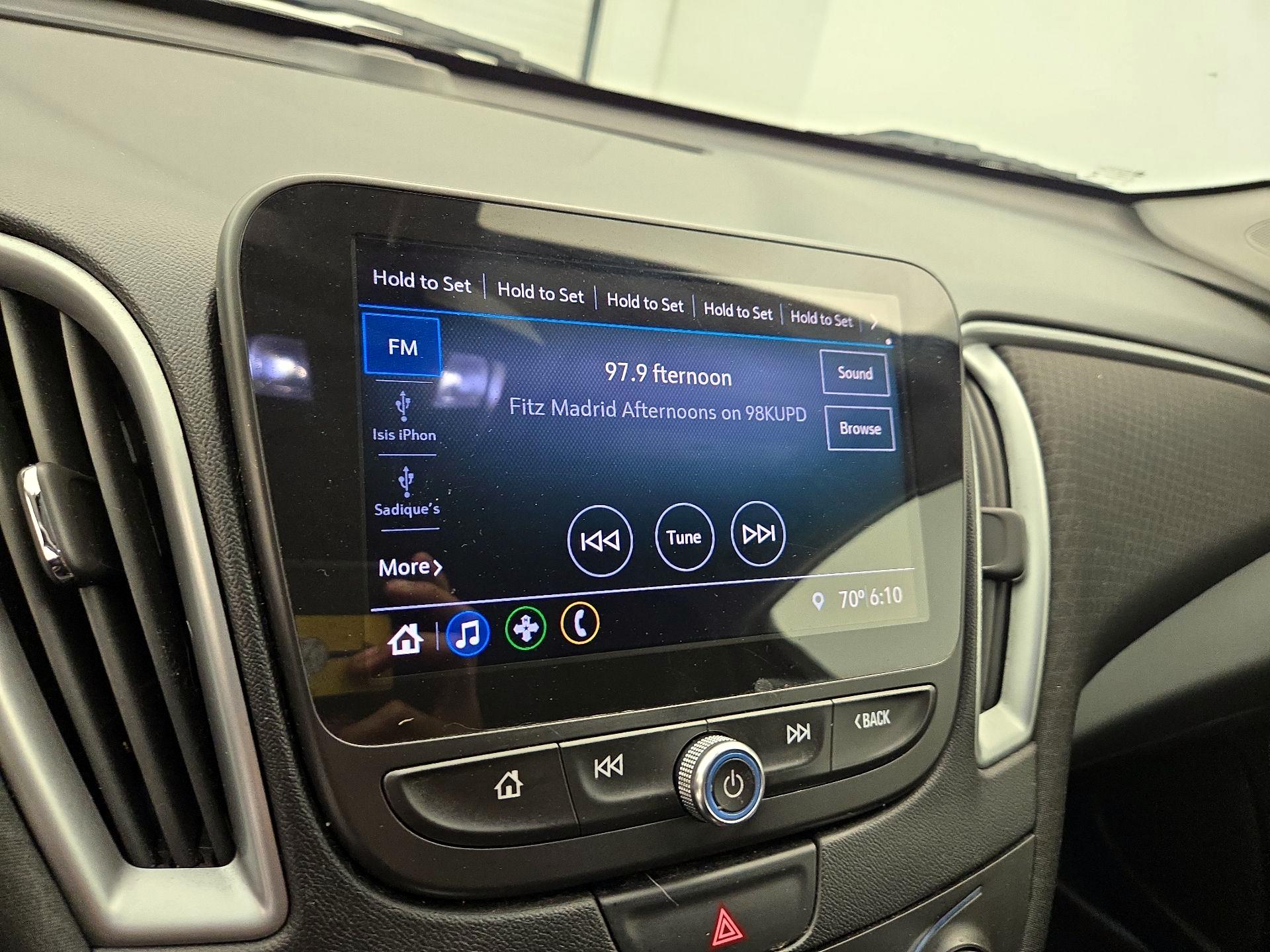 Thumbnail: 2019 Chevrolet Malibu - 15